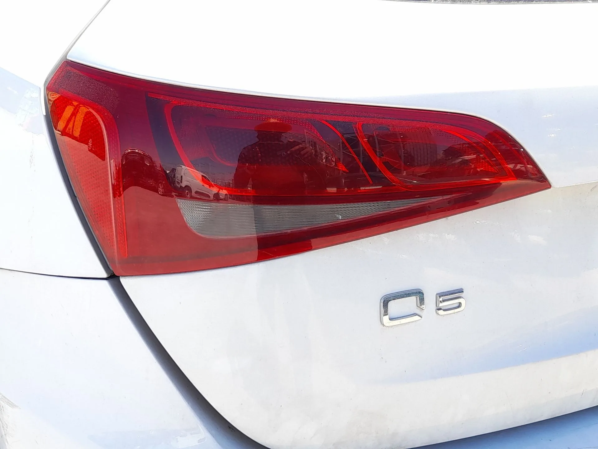 Piloto Trasero Izquierdo para Audi Q5 (8Rb)