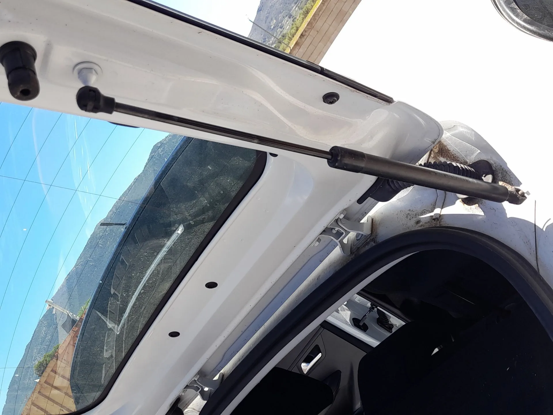 Amortiguadores Maletero / Porton para Peugeot 208 Ii (Ub_, Up_, Uw_, Uj_)