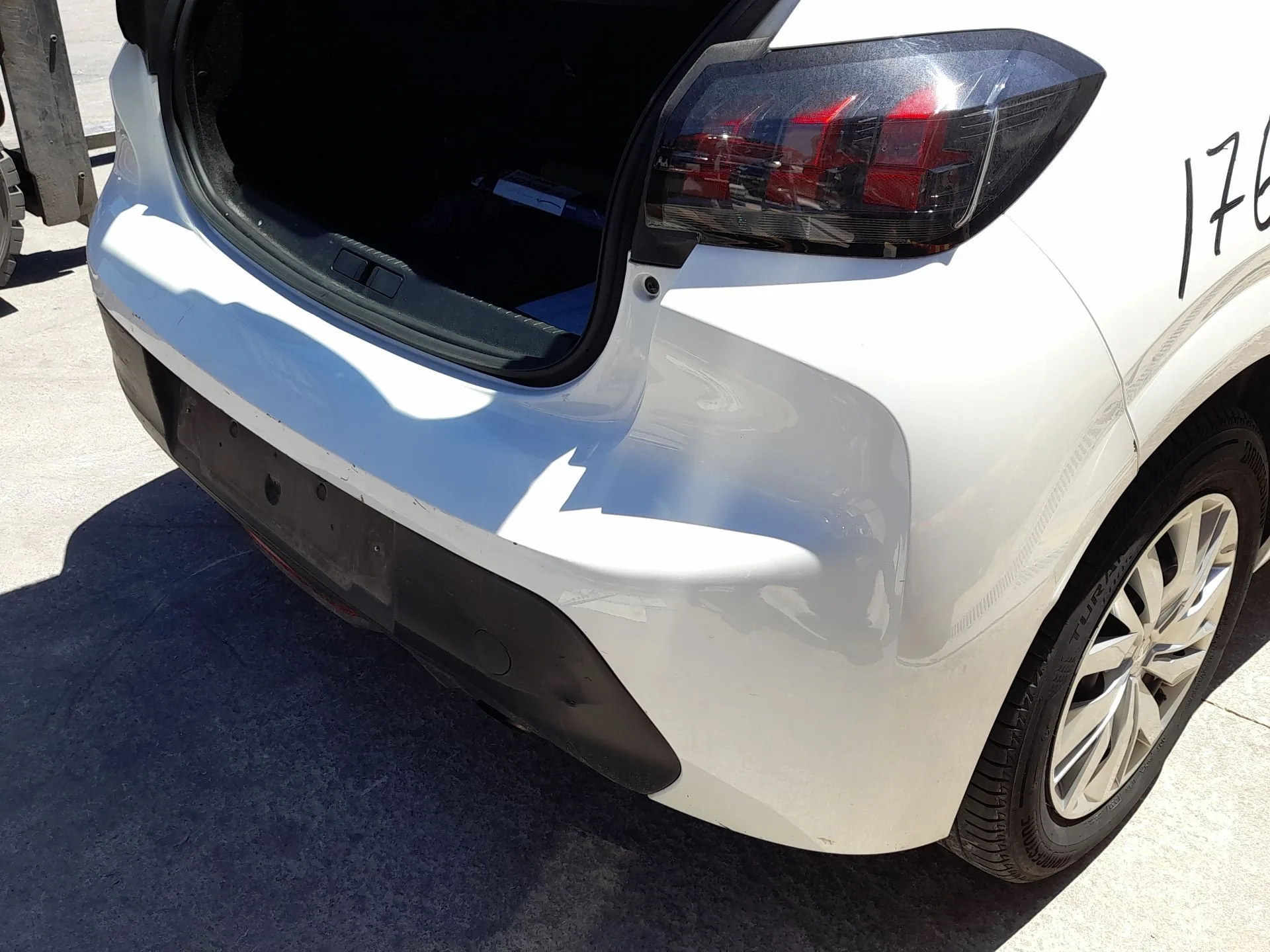 Paragolpes Trasero para Peugeot 208 Ii (Ub_, Up_, Uw_, Uj_)