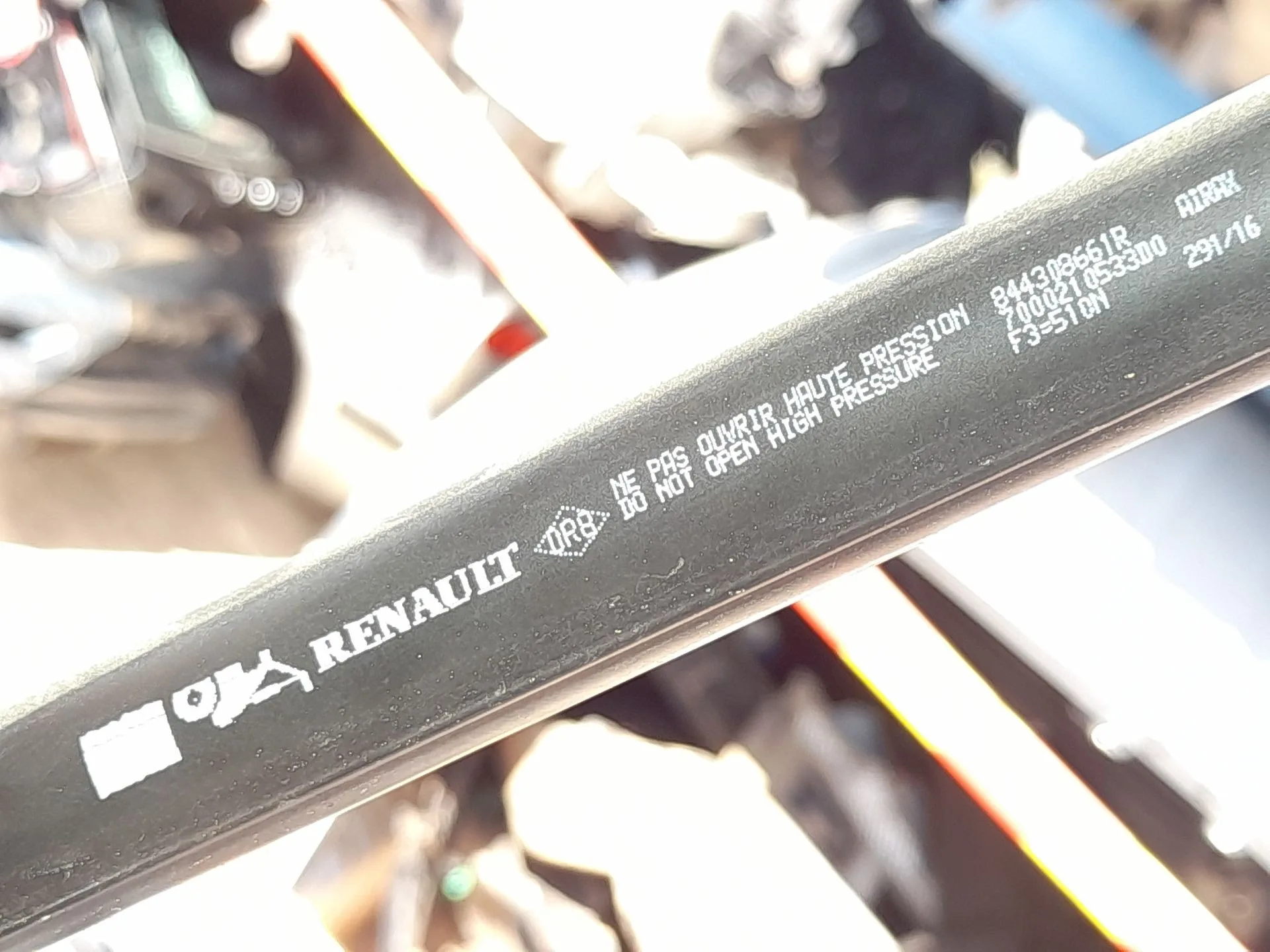 Amortiguadores Maletero / Porton para Renault Clio Iv (Bh_)