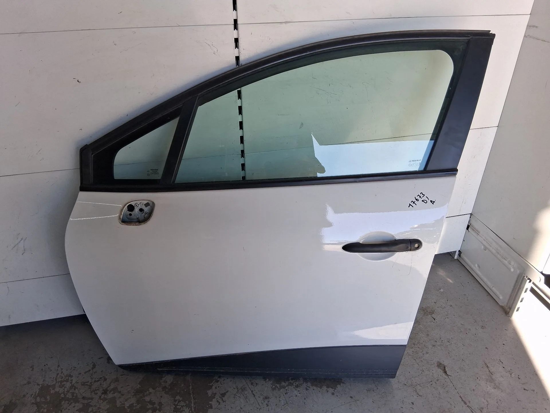 Puerta Delantera Izquierda para Renault Clio Iv (Bh_)
