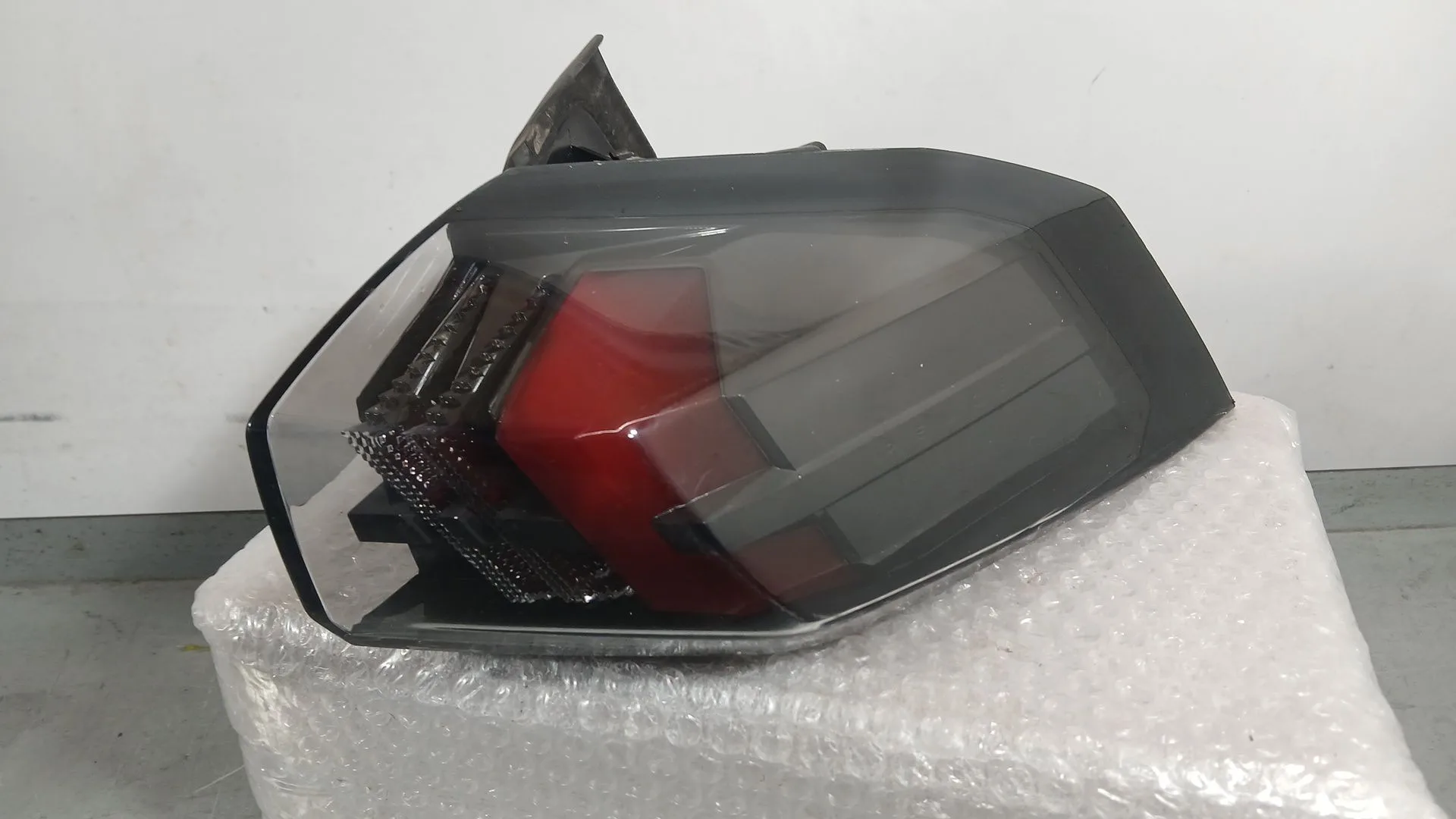 Piloto Trasero Derecho Exterior para Peugeot 2008 Ii (Ud_, Us_, Uy_, Uj_, Ur_, Uc_)