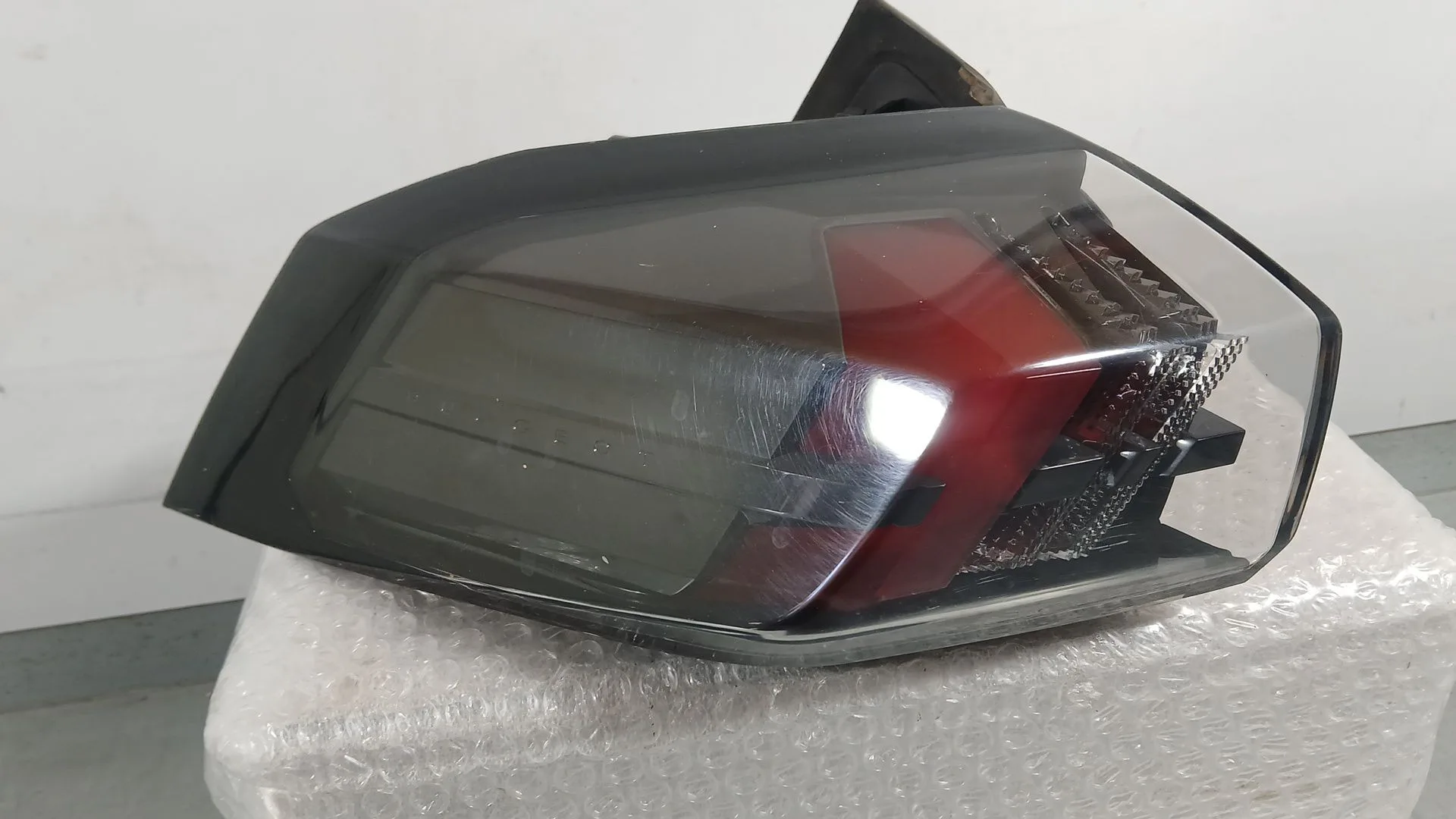 Piloto Trasero Izquierdo Interior para Peugeot 2008 Ii (Ud_, Us_, Uy_, Uj_, Ur_, Uc_)