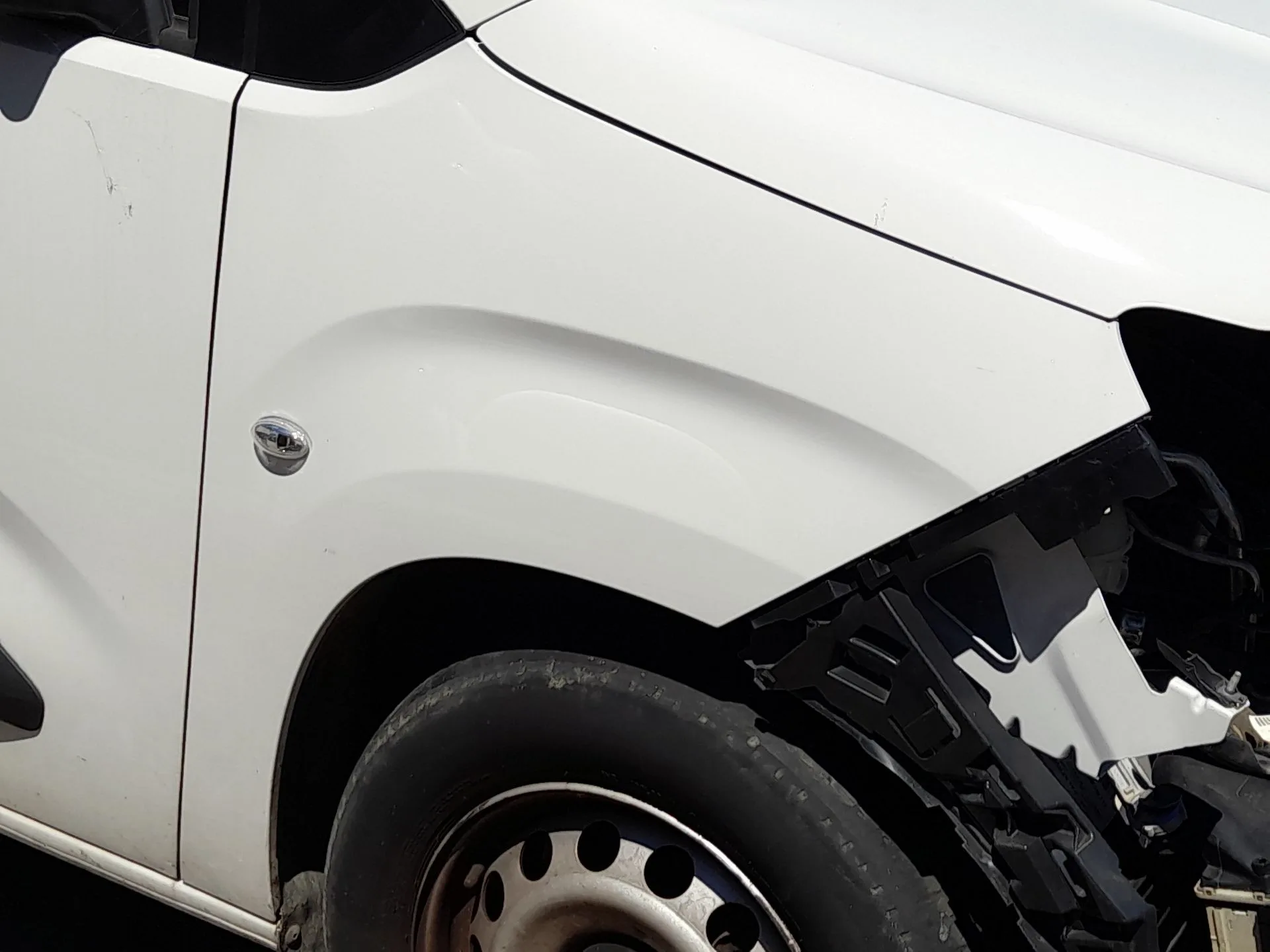 Aleta Delantera Derecha para Peugeot Partner Furgoneta/Monovolumen (K9)