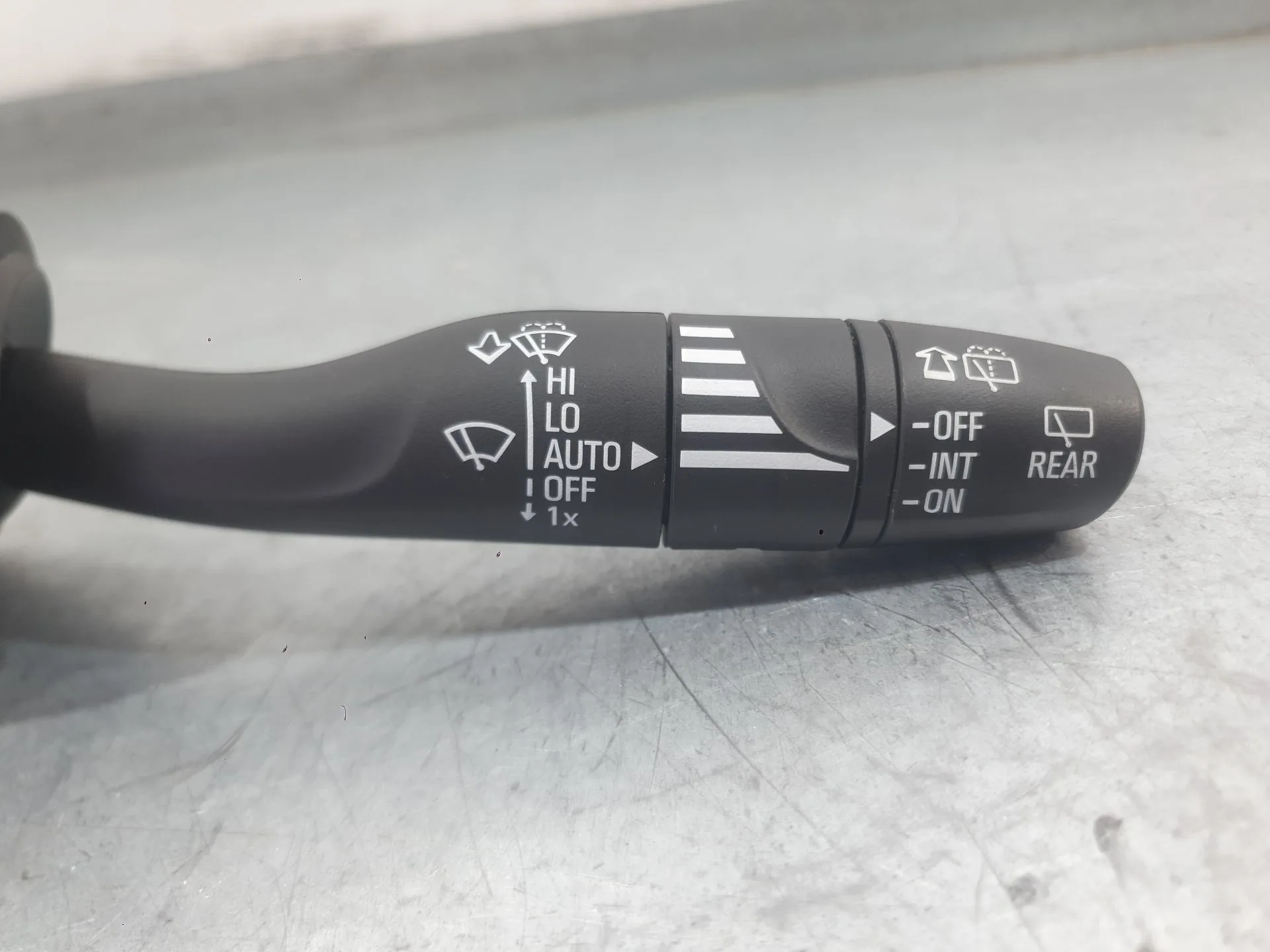 Mando Limpia para Opel Astra K (B16)