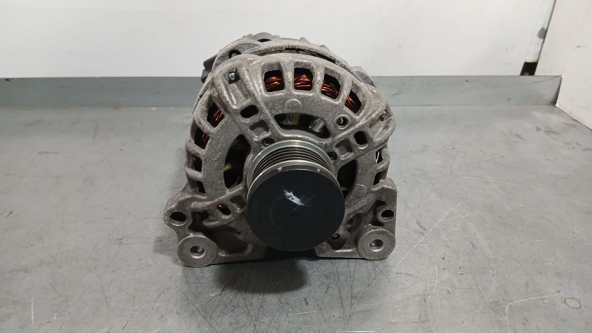 Alternador para Volkswagen Polo Vi (Aw1, Bz1, Ae1)