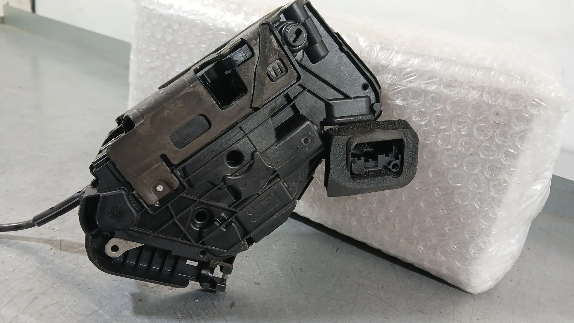 Cerradura Puerta Trasera Izquierda para Volkswagen Polo Vi (Aw1, Bz1, Ae1)