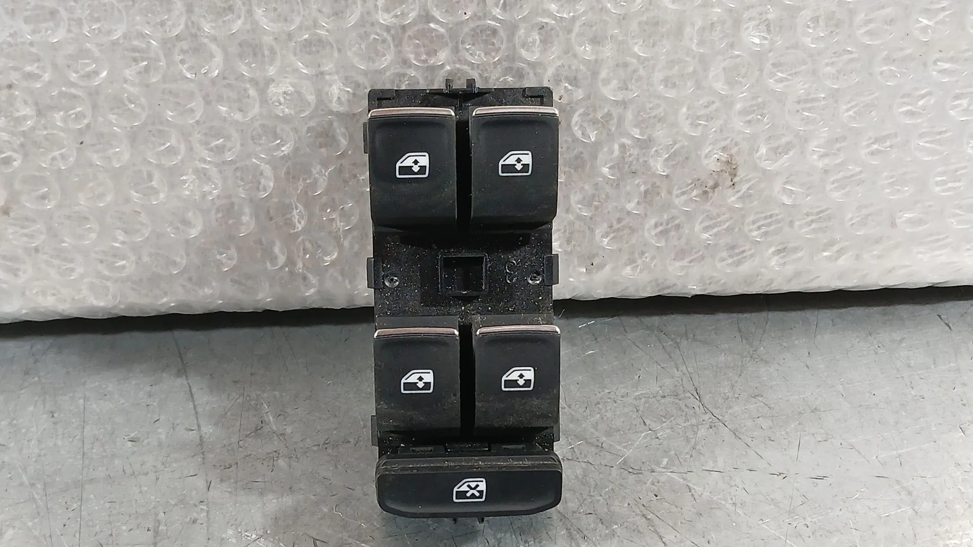 Mando Elevalunas Delantero Izquierdo para Volkswagen Polo Vi (Aw1, Bz1, Ae1)