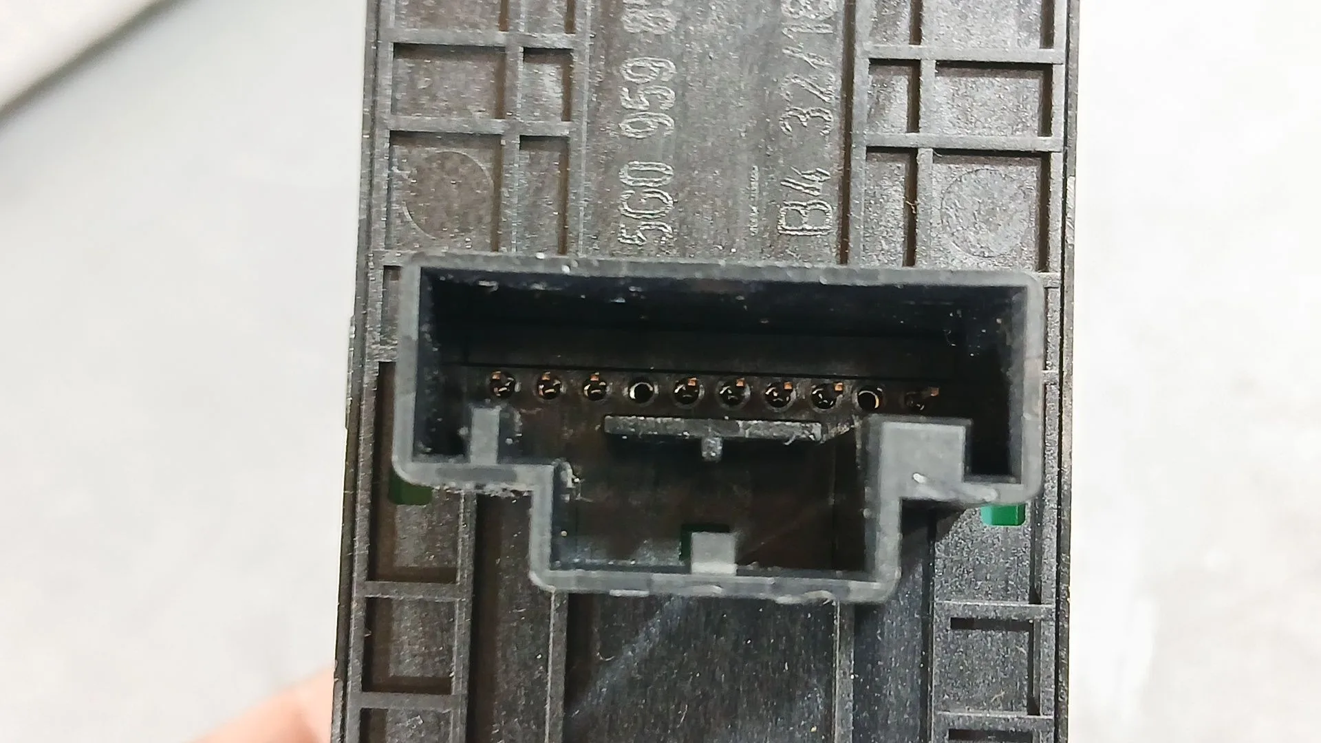 Mando Elevalunas Delantero Izquierdo para Volkswagen Polo Vi (Aw1, Bz1, Ae1)