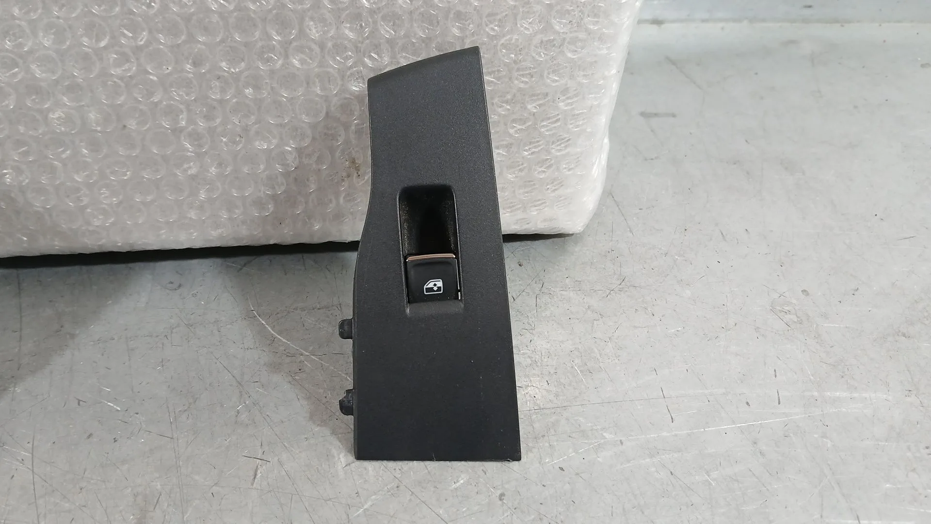 Mando Elevalunas Trasero Derecho para Volkswagen Polo Vi (Aw1, Bz1, Ae1)