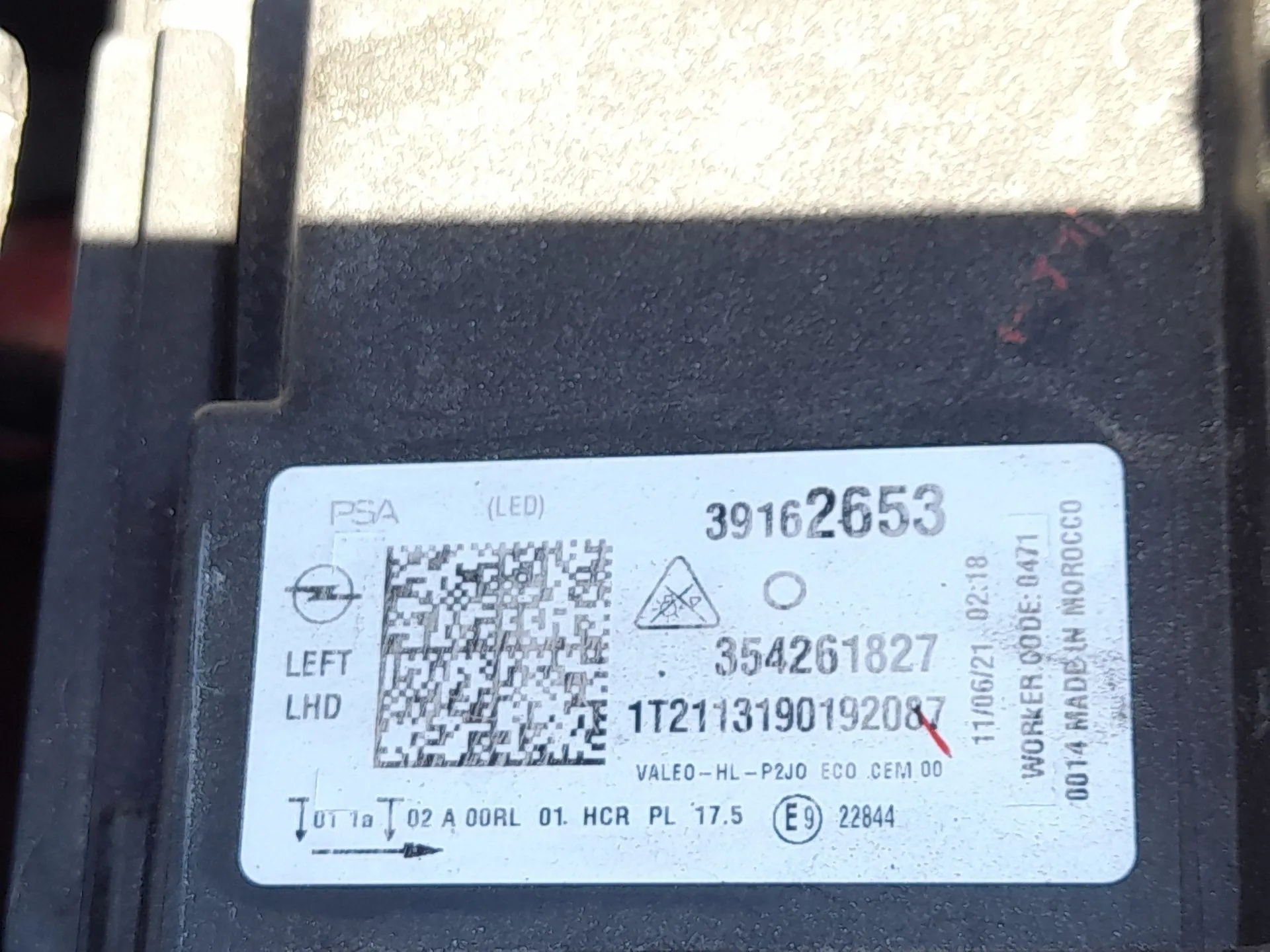 Faro Izquierdo para Opel Corsa F (P2Jo)