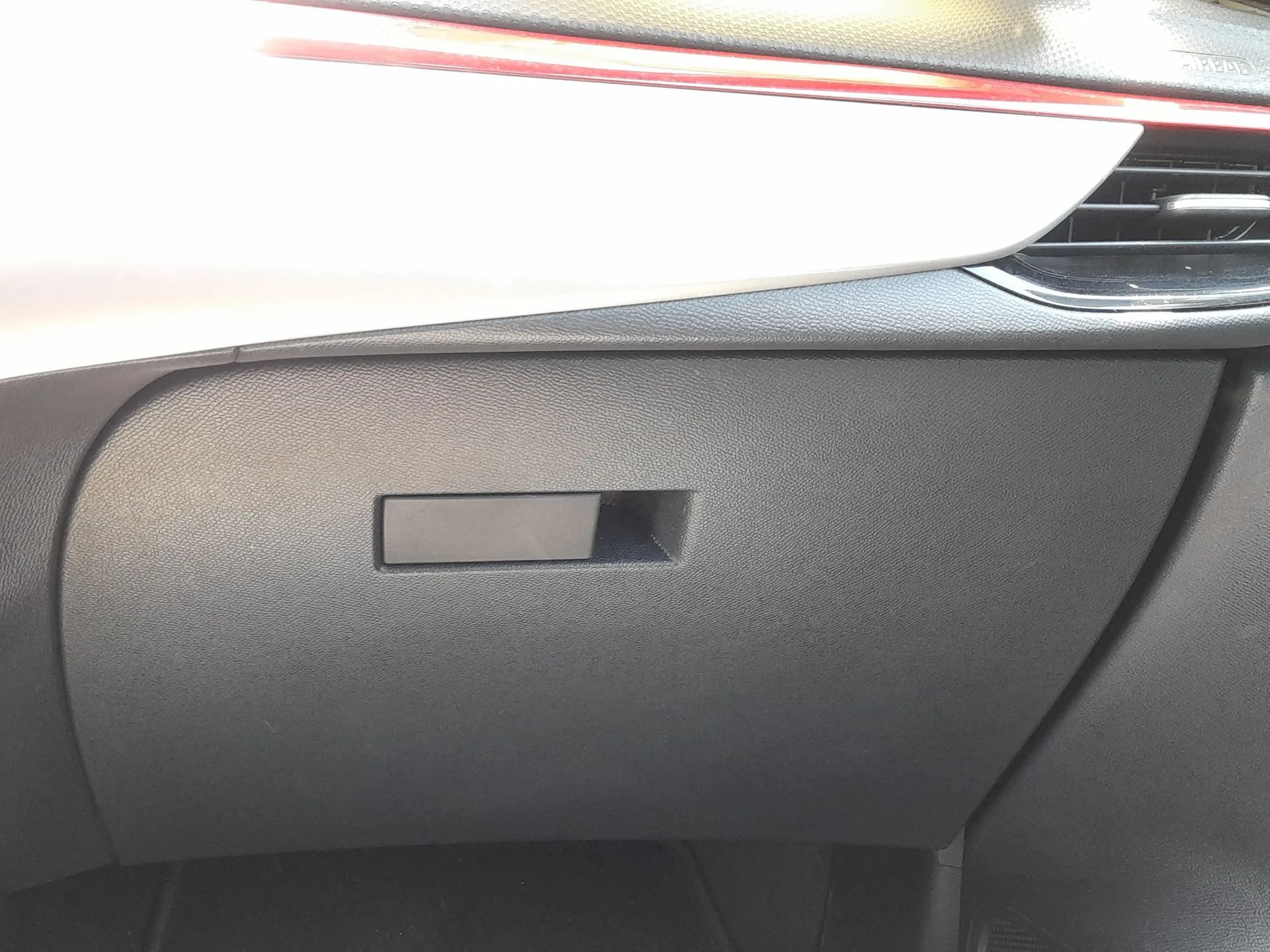 Guantera para Opel Corsa F (P2Jo)