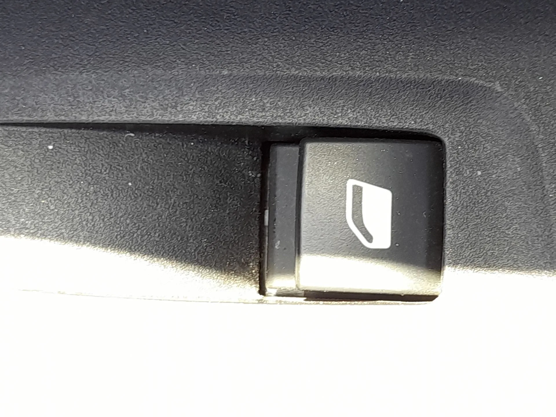 Mando Elevalunas Delantero Derecho para Opel Corsa F (P2Jo)