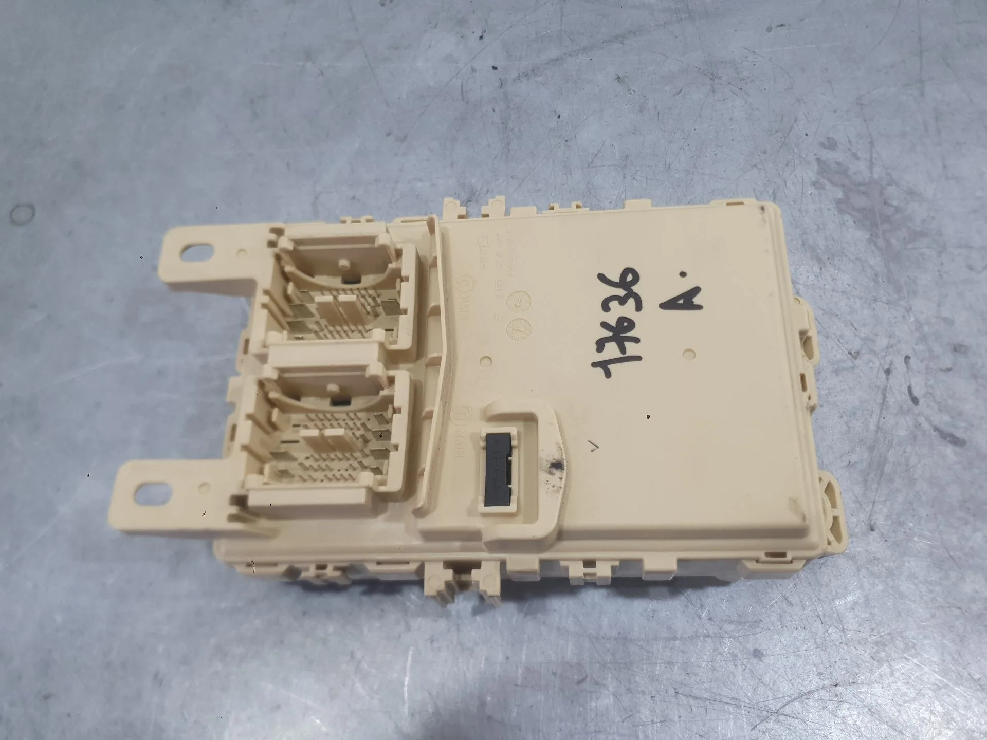 Caja Reles / Fusibles para Kia Stonic (Yb)