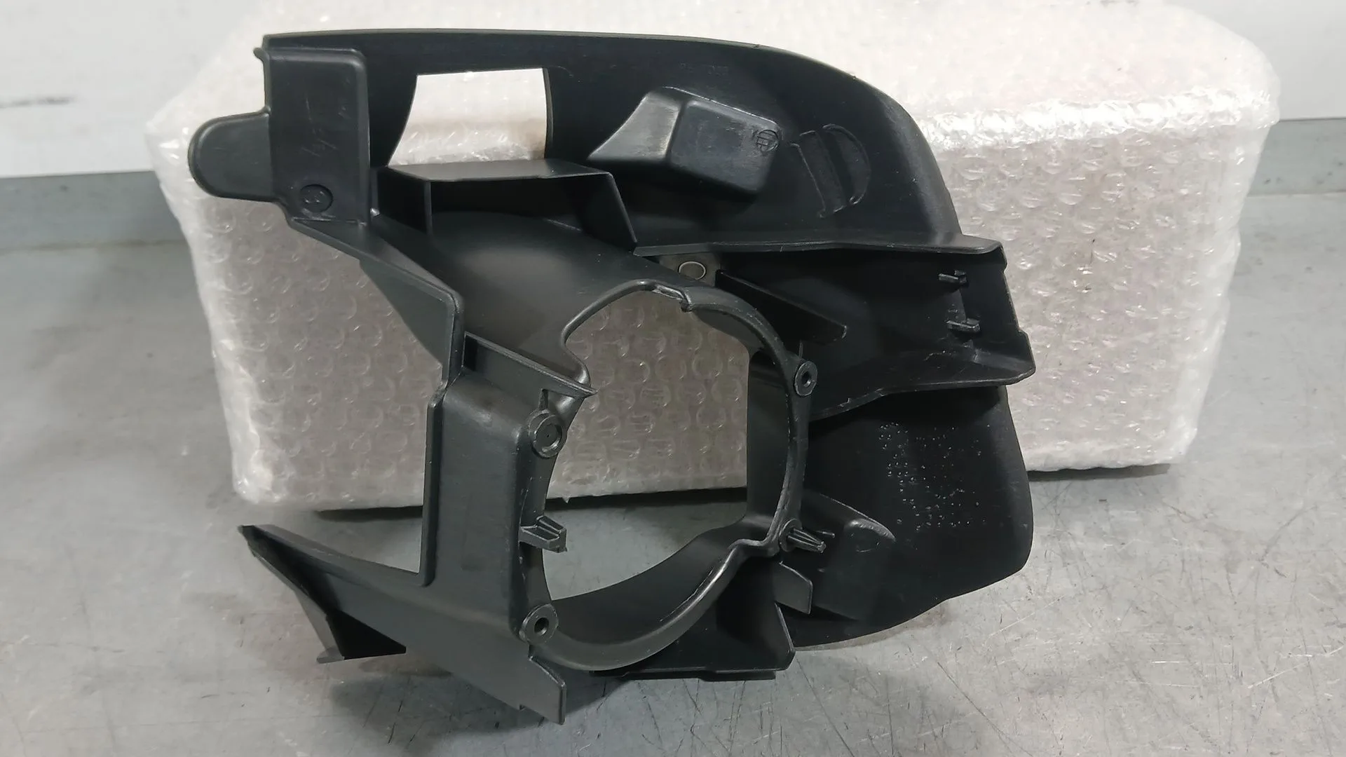 Soporte Faro Derecho para Renault Trafic Iii Furgoneta (Fg_)