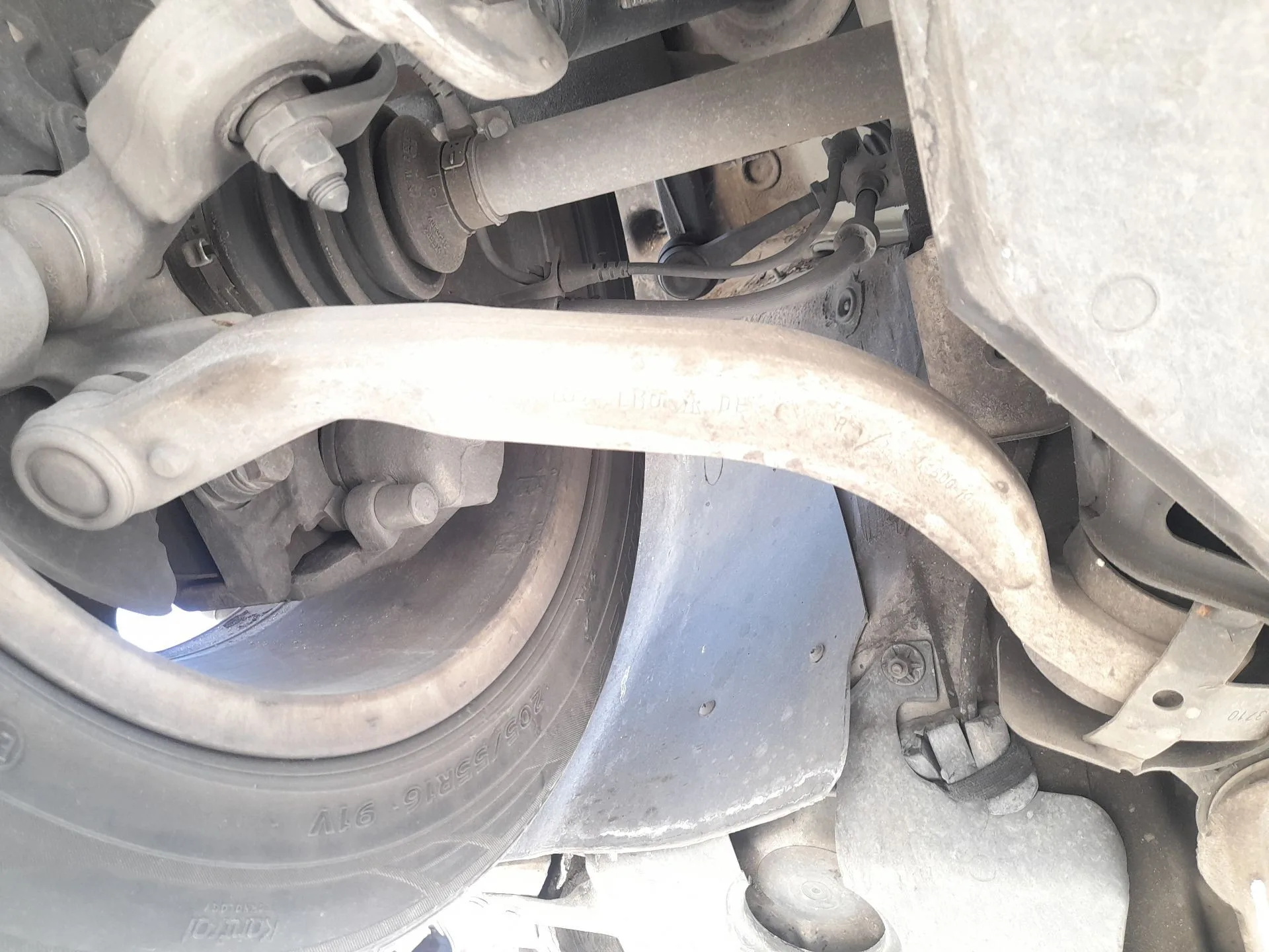 Brazo Suspension Inferior Delantero Derecho para Seat Exeo (3R2)