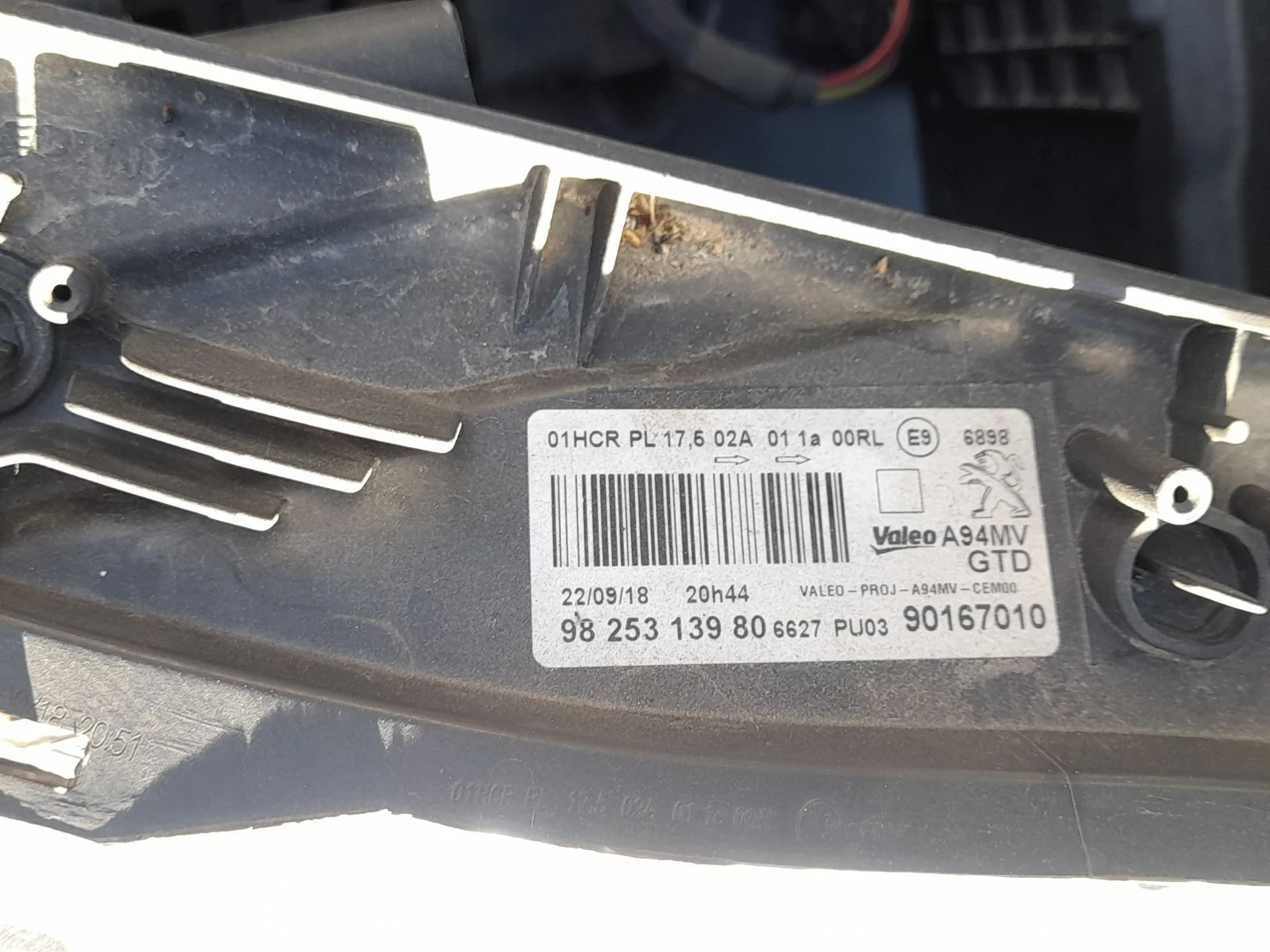Faro Izquierdo para Peugeot 2008 I (Cu_)