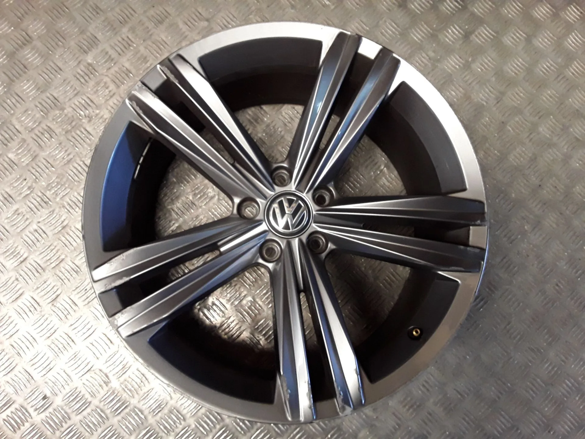Llanta Aluminio para Volkswagen Tiguan (Ad1, Ax1)