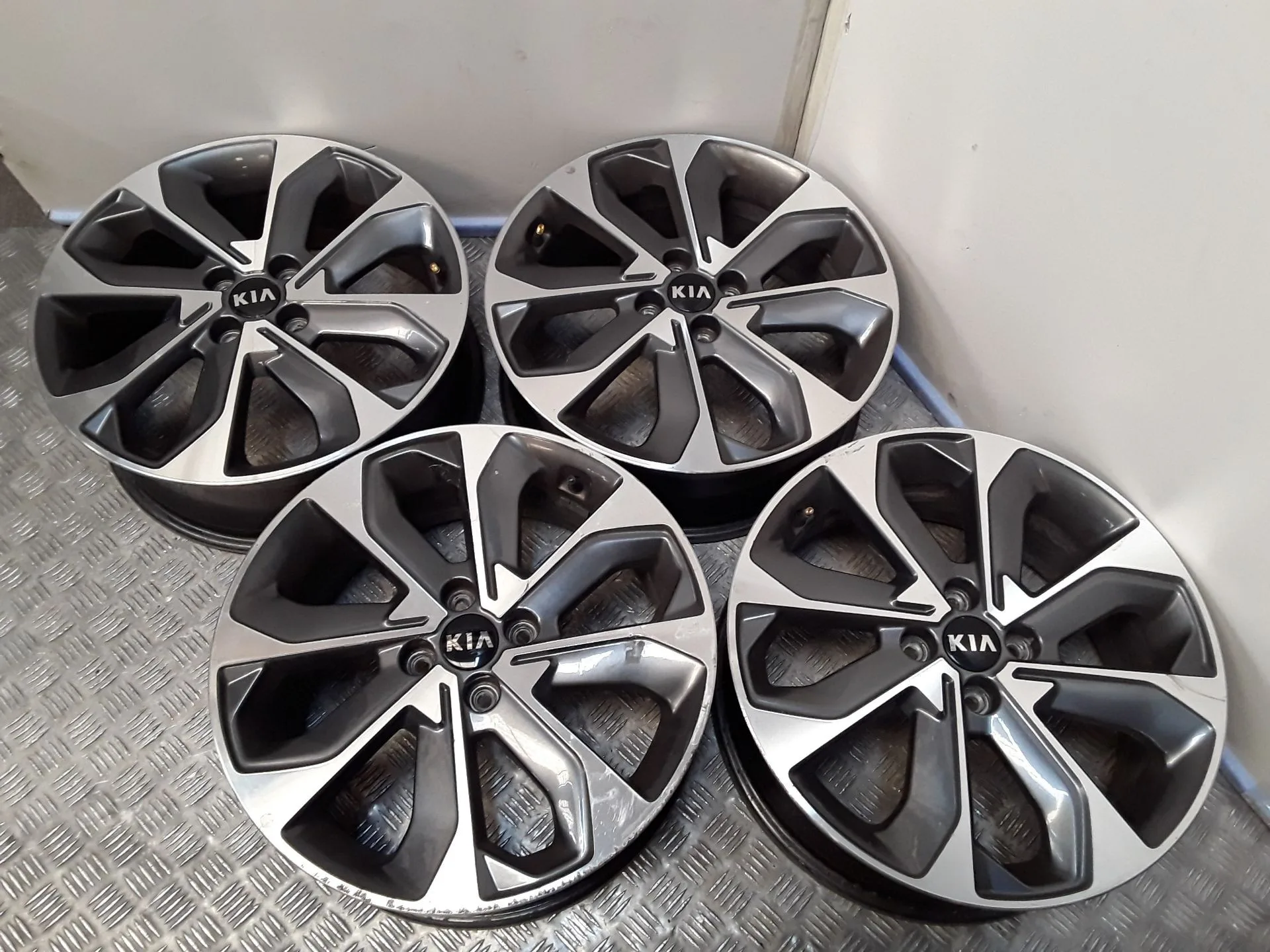 Juego Llantas Aluminio para Kia Stonic (Yb)