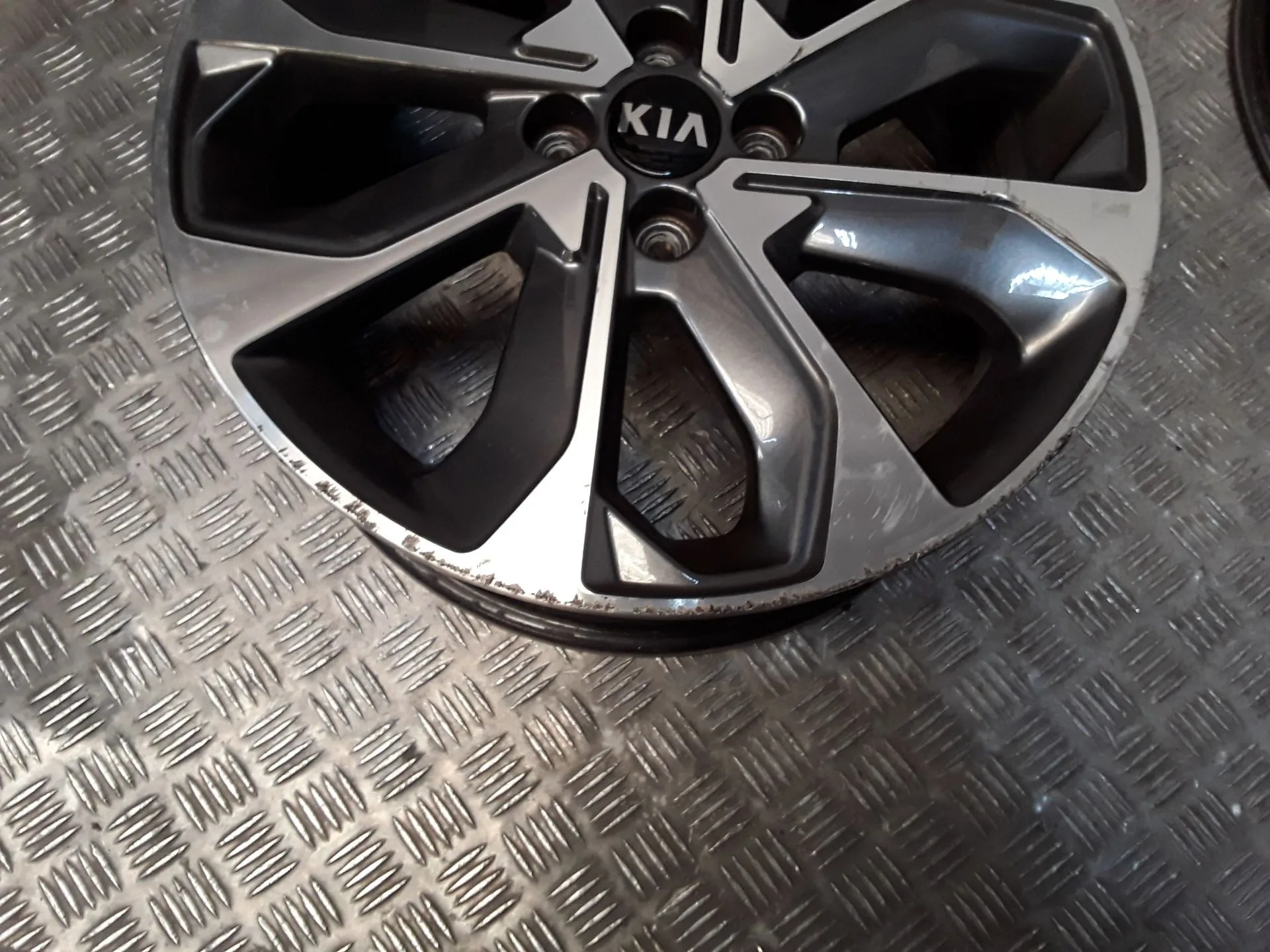 Juego Llantas Aluminio para Kia Stonic (Yb)