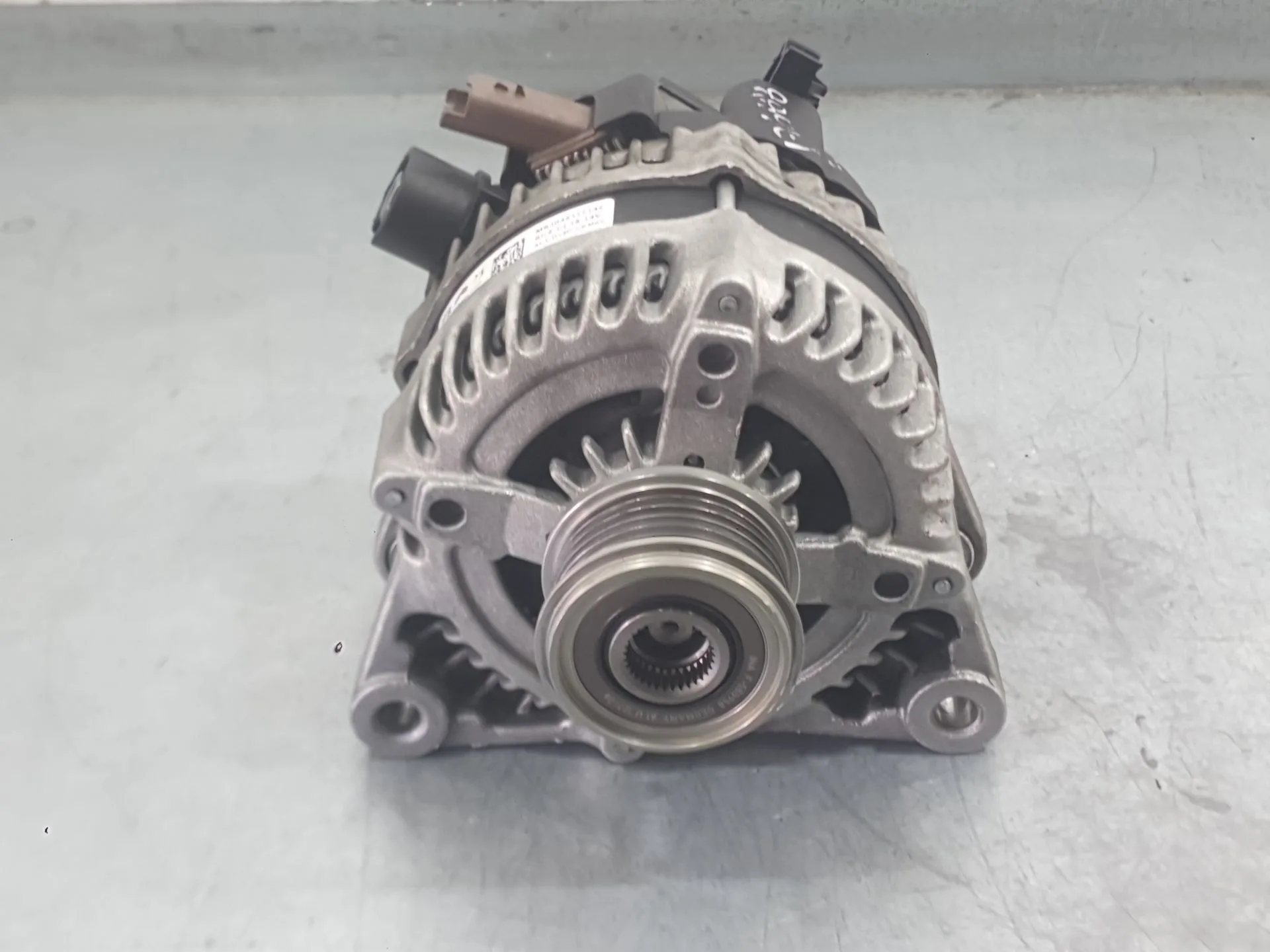 Alternador para Opel Corsa F (P2Jo)