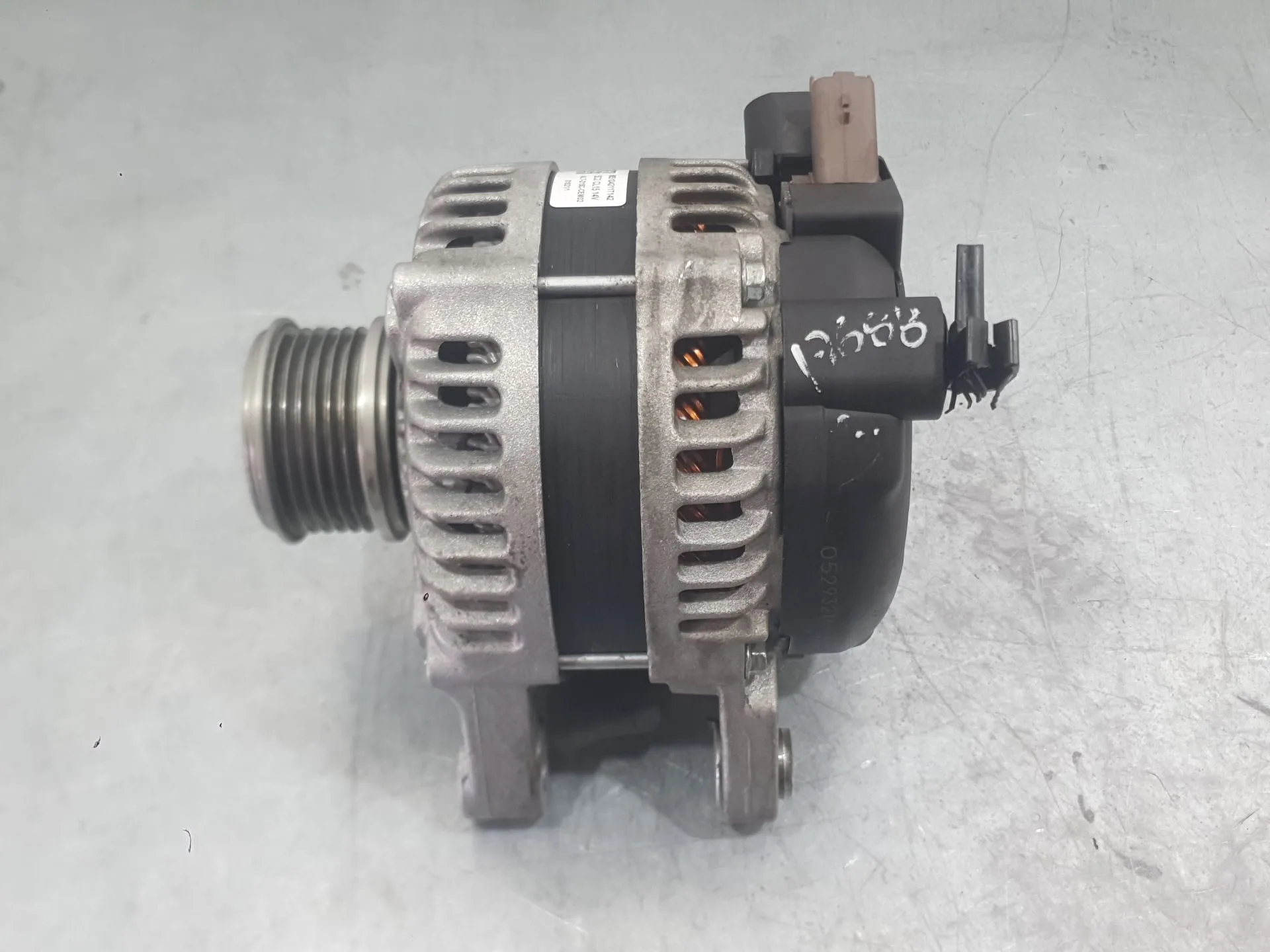Alternador para Opel Corsa F (P2Jo)