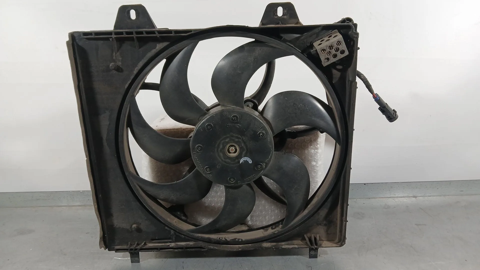 Electroventilador para Opel Corsa F (P2Jo)