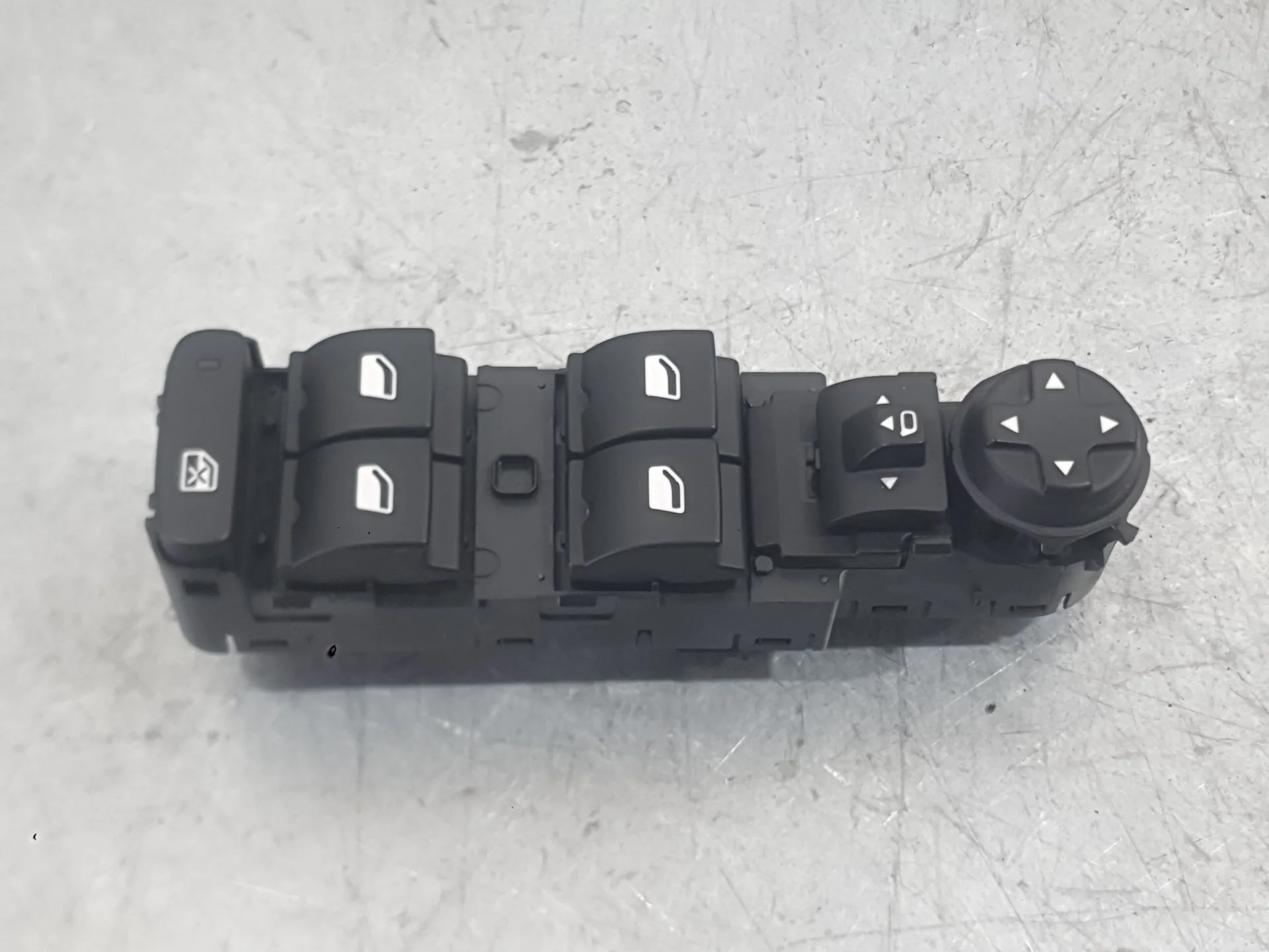 Mando Elevalunas Delantero Izquierdo para Opel Corsa F (P2Jo)