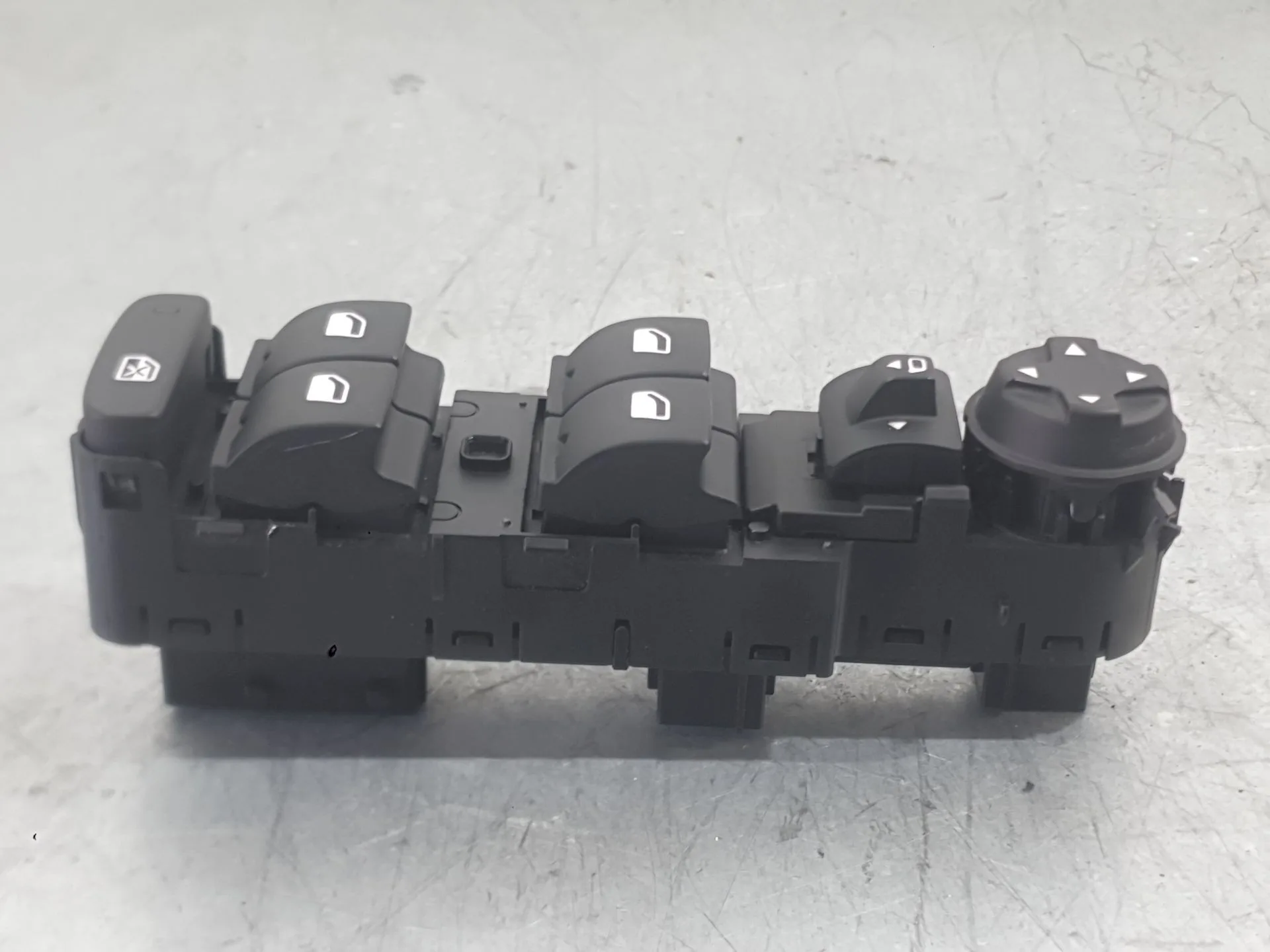 Mando Elevalunas Delantero Izquierdo para Opel Corsa F (P2Jo)