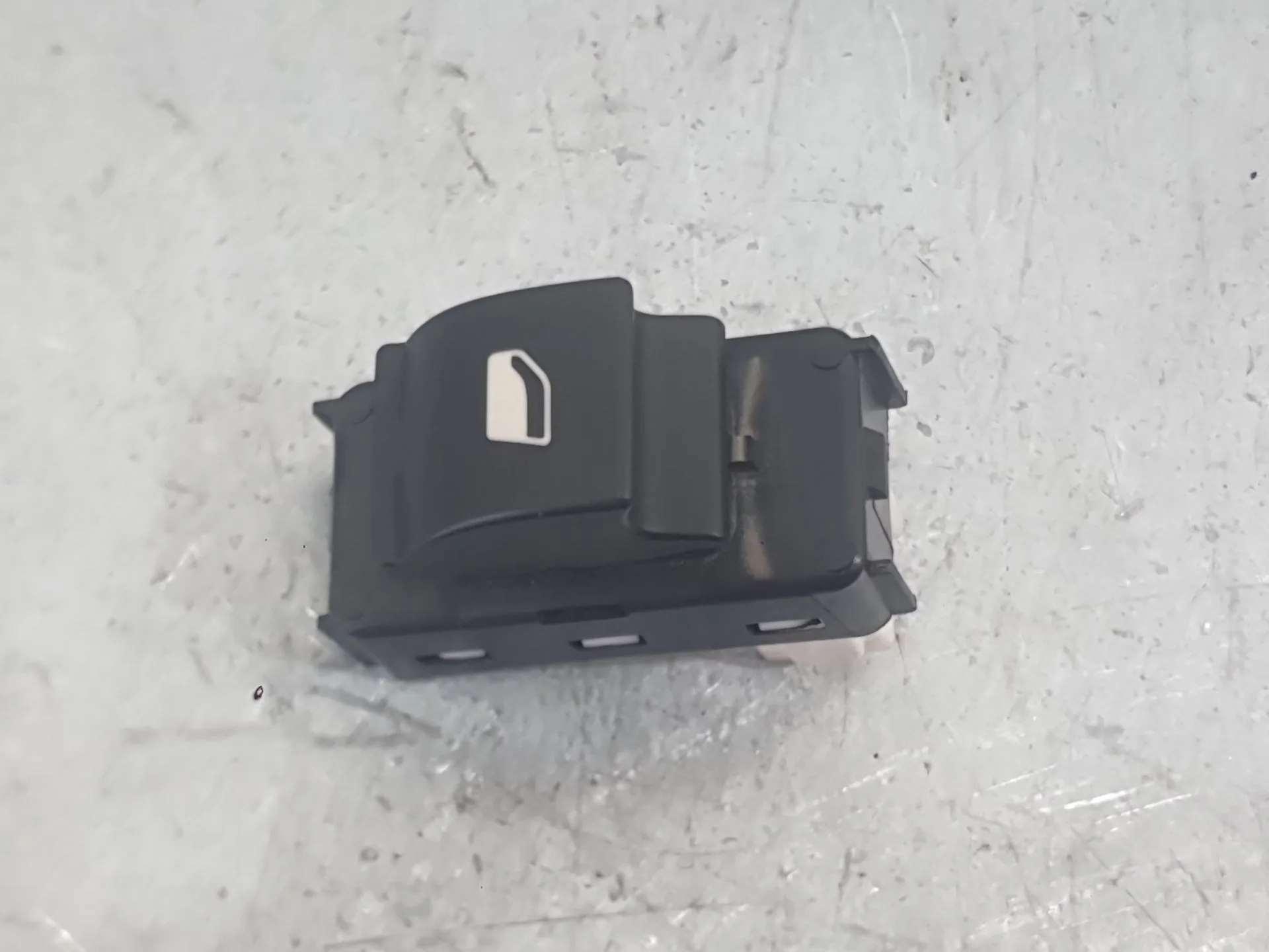 Mando Elevalunas Trasero Derecho para Opel Corsa F (P2Jo)