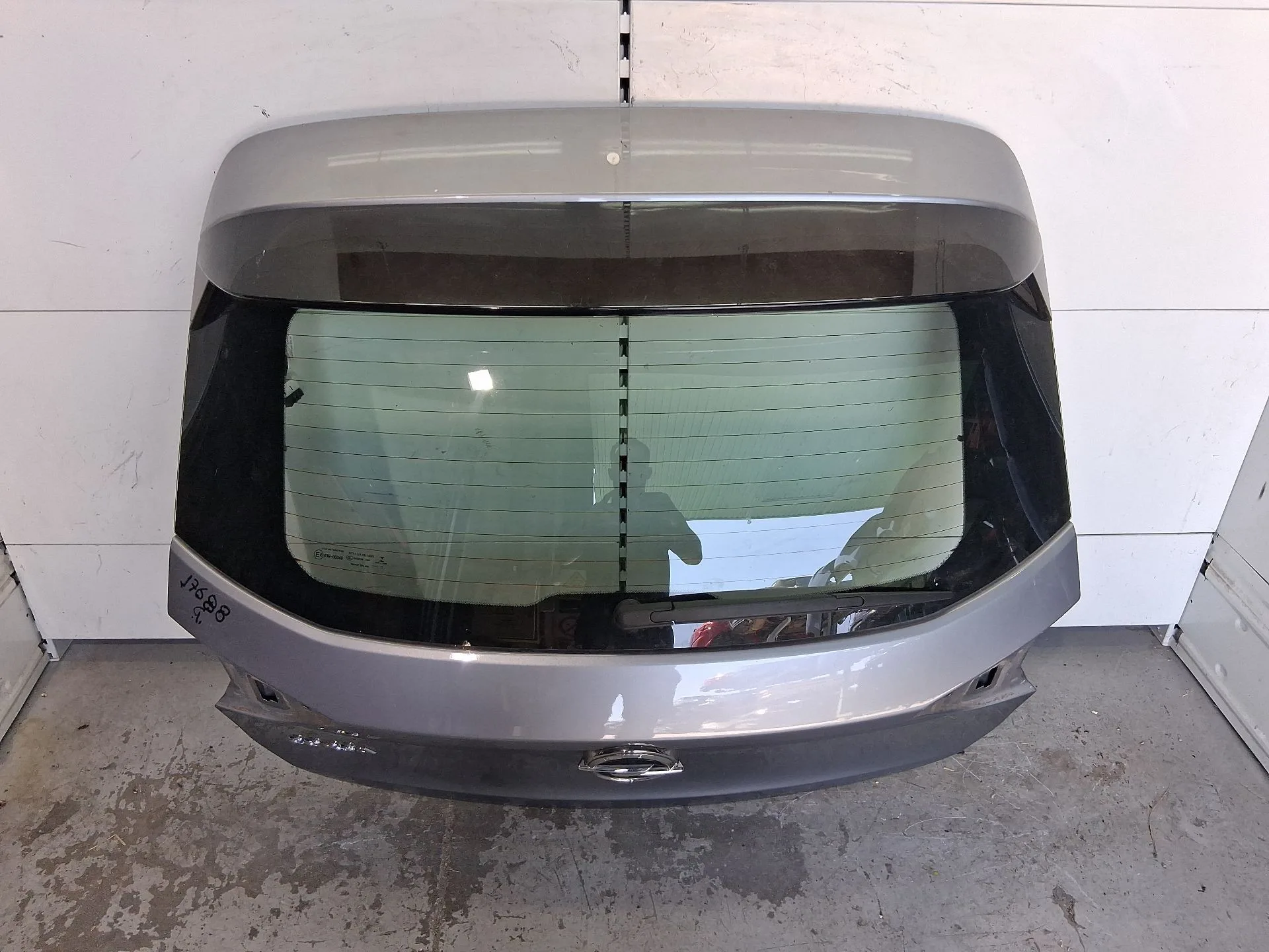 Porton Trasero para Opel Corsa F (P2Jo)