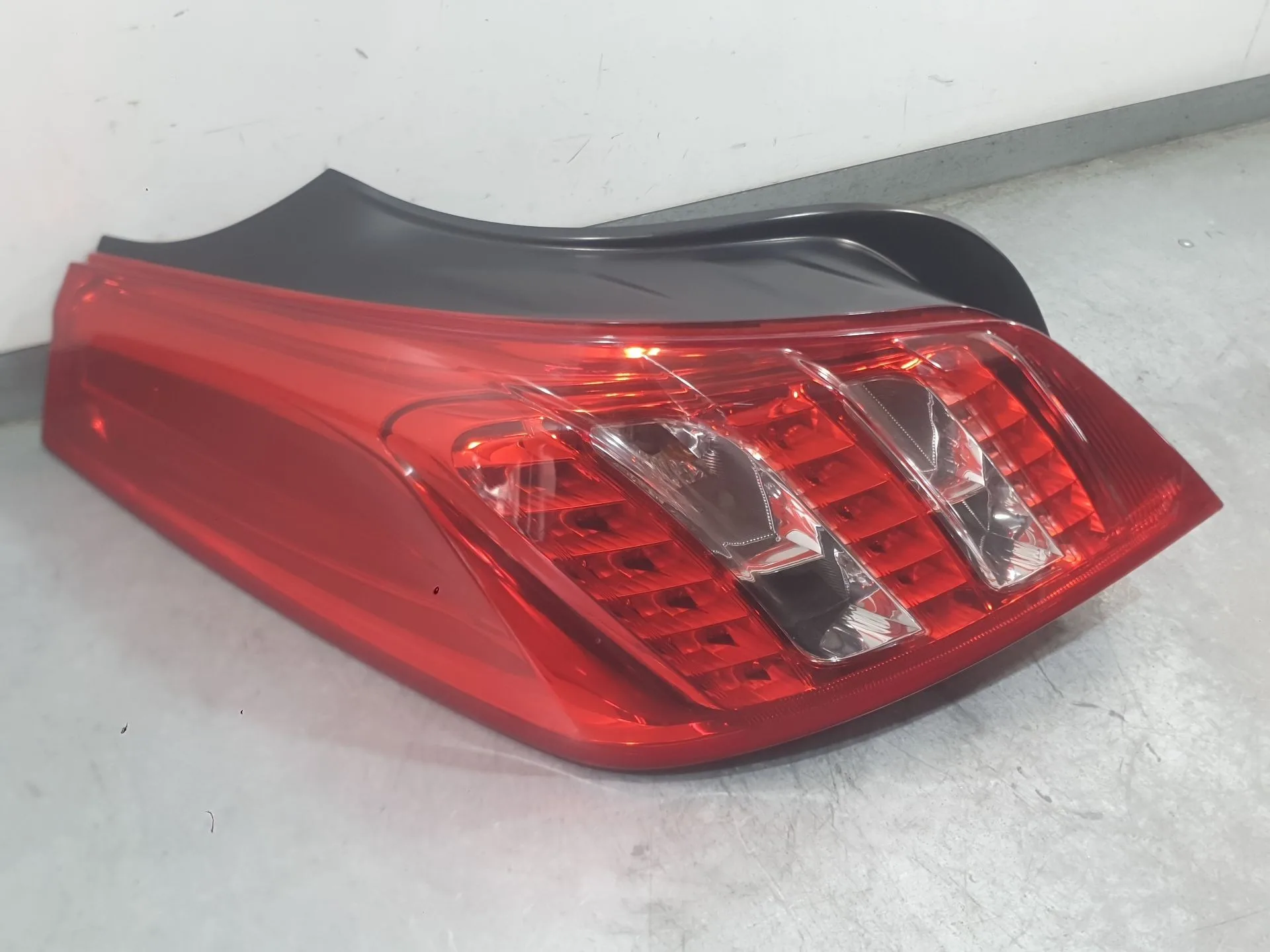 Piloto Trasero Izquierdo para Peugeot 508 I (8D_)