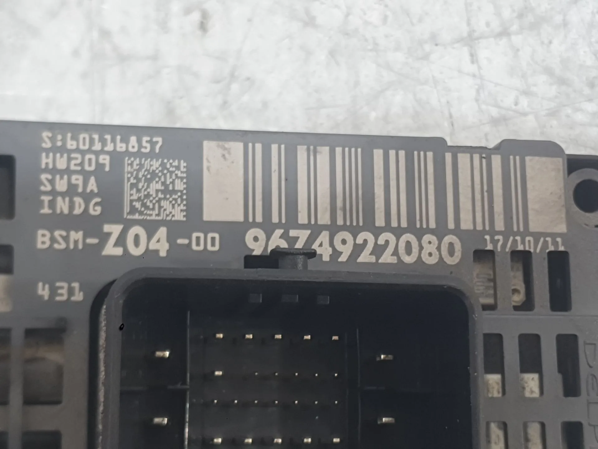Caja Reles / Fusibles para Peugeot 508 I (8D_)