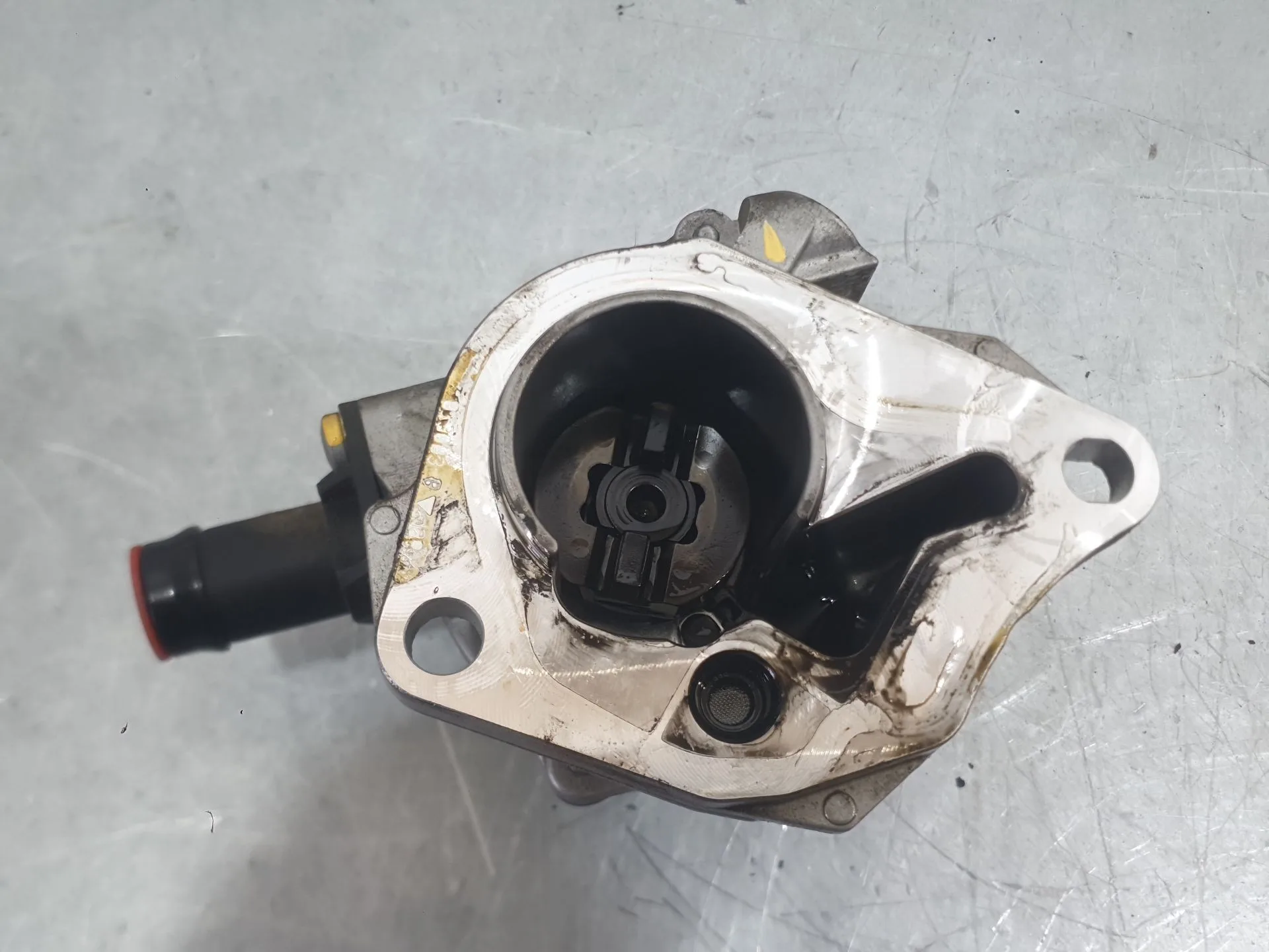 Bomba Vacio para Nissan Juke (F15)