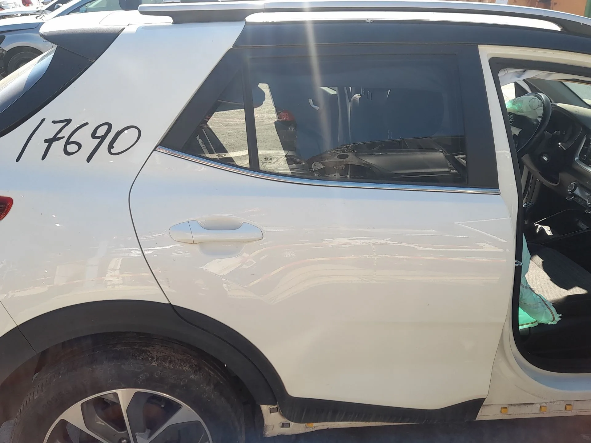 Puerta Trasera Derecha para Kia Stonic (Yb)