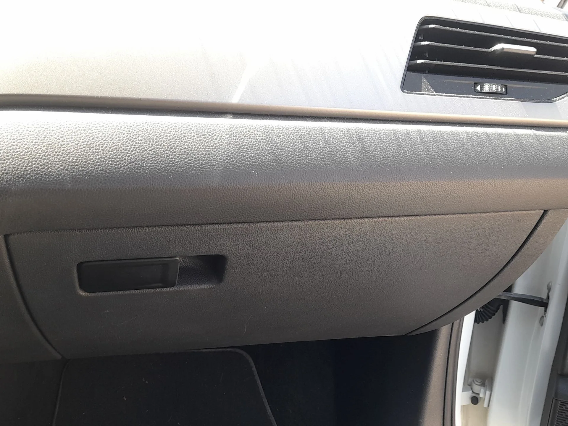 Guantera para Volkswagen Polo Vi (Aw1, Bz1, Ae1)
