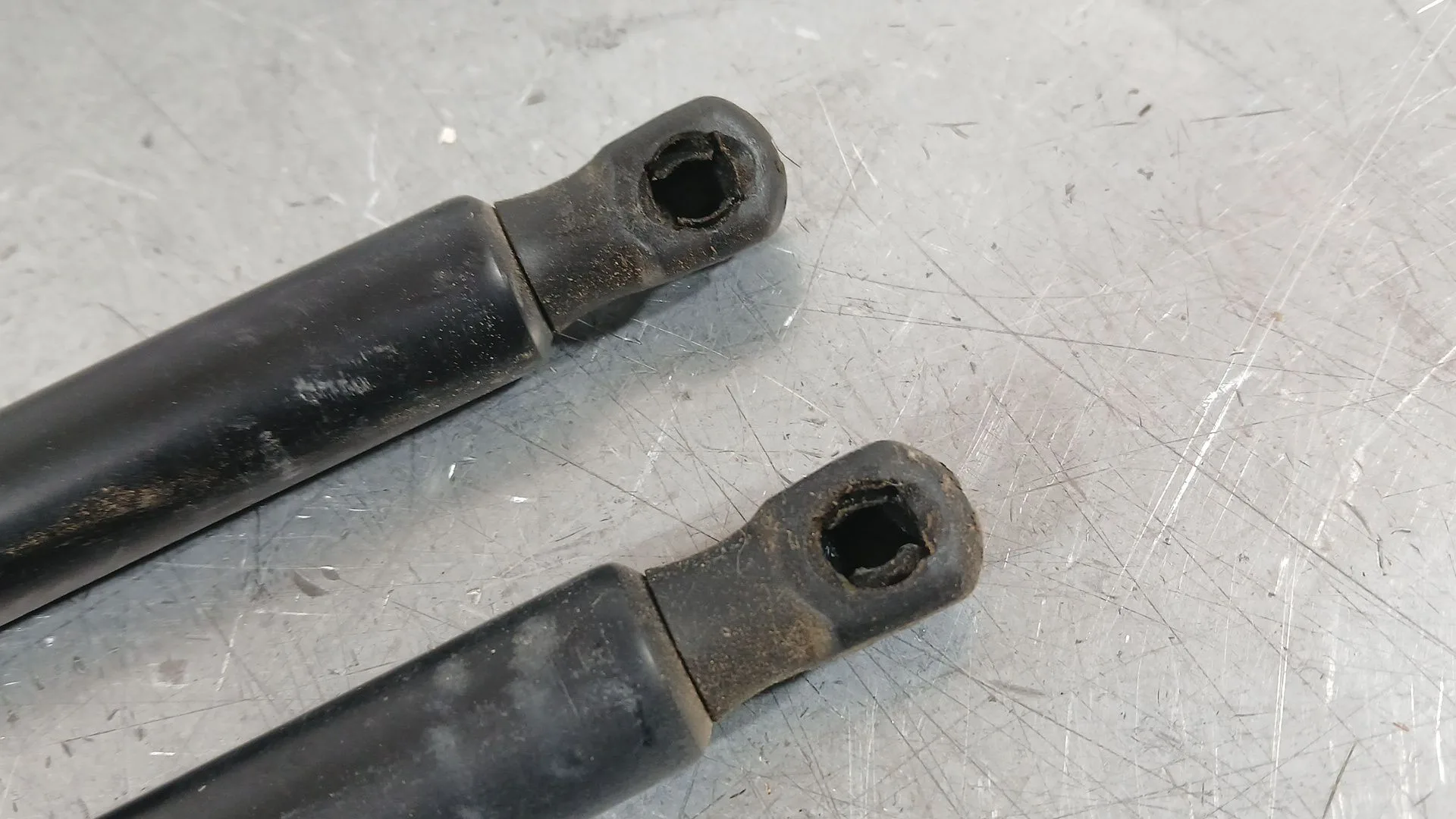Amortiguadores Maletero / Porton para Land Rover Range Rover Evoque (L551)