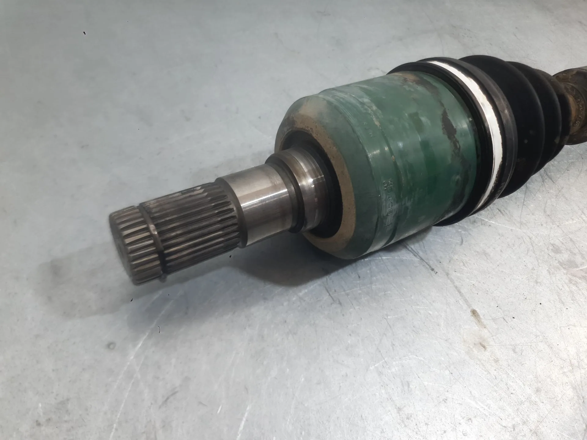 Transmision Delantera Izquierda para Mazda 6 Sedan (Gg)