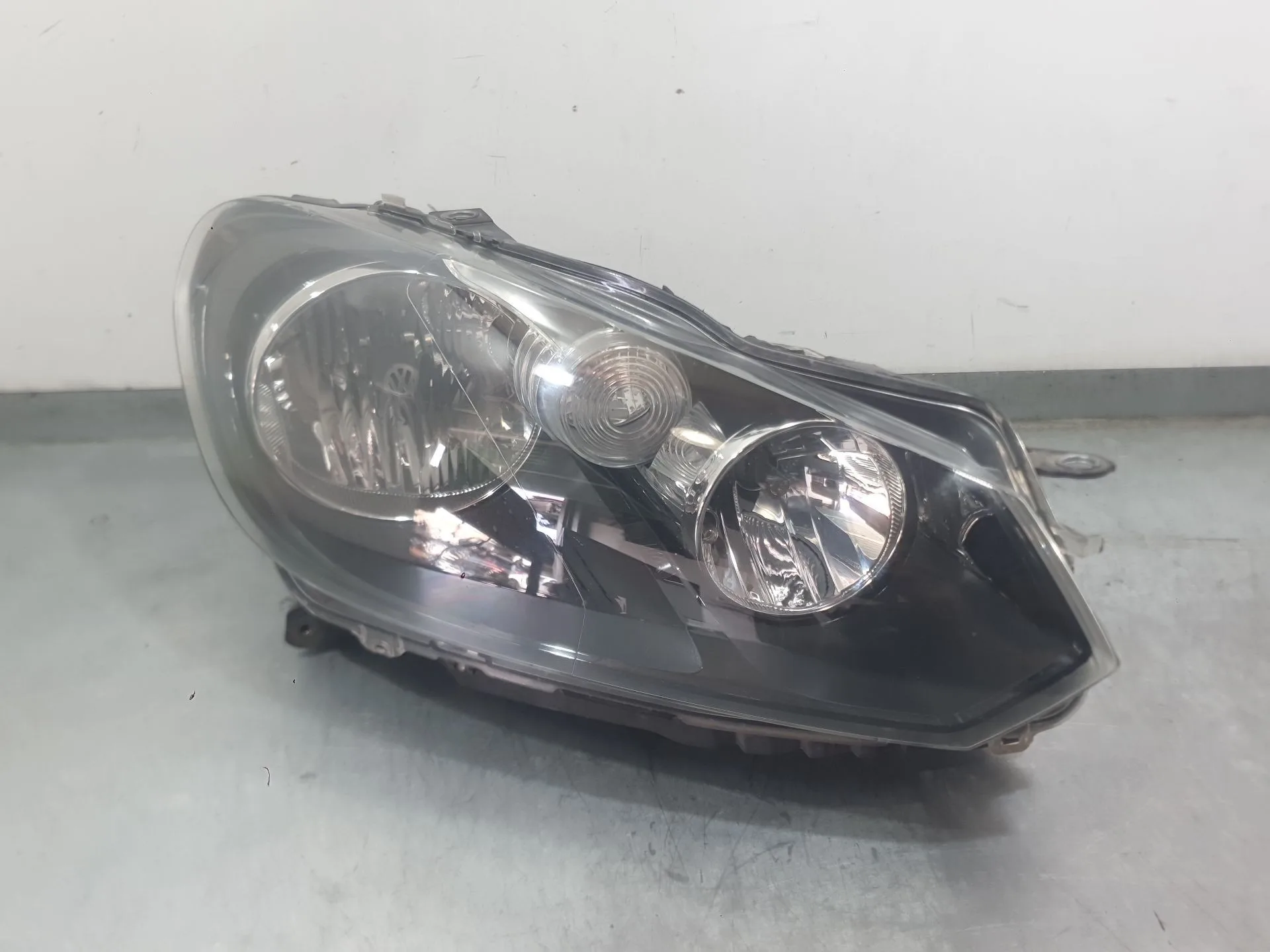 Faro Derecho para Volkswagen Golf Vi (5K1)