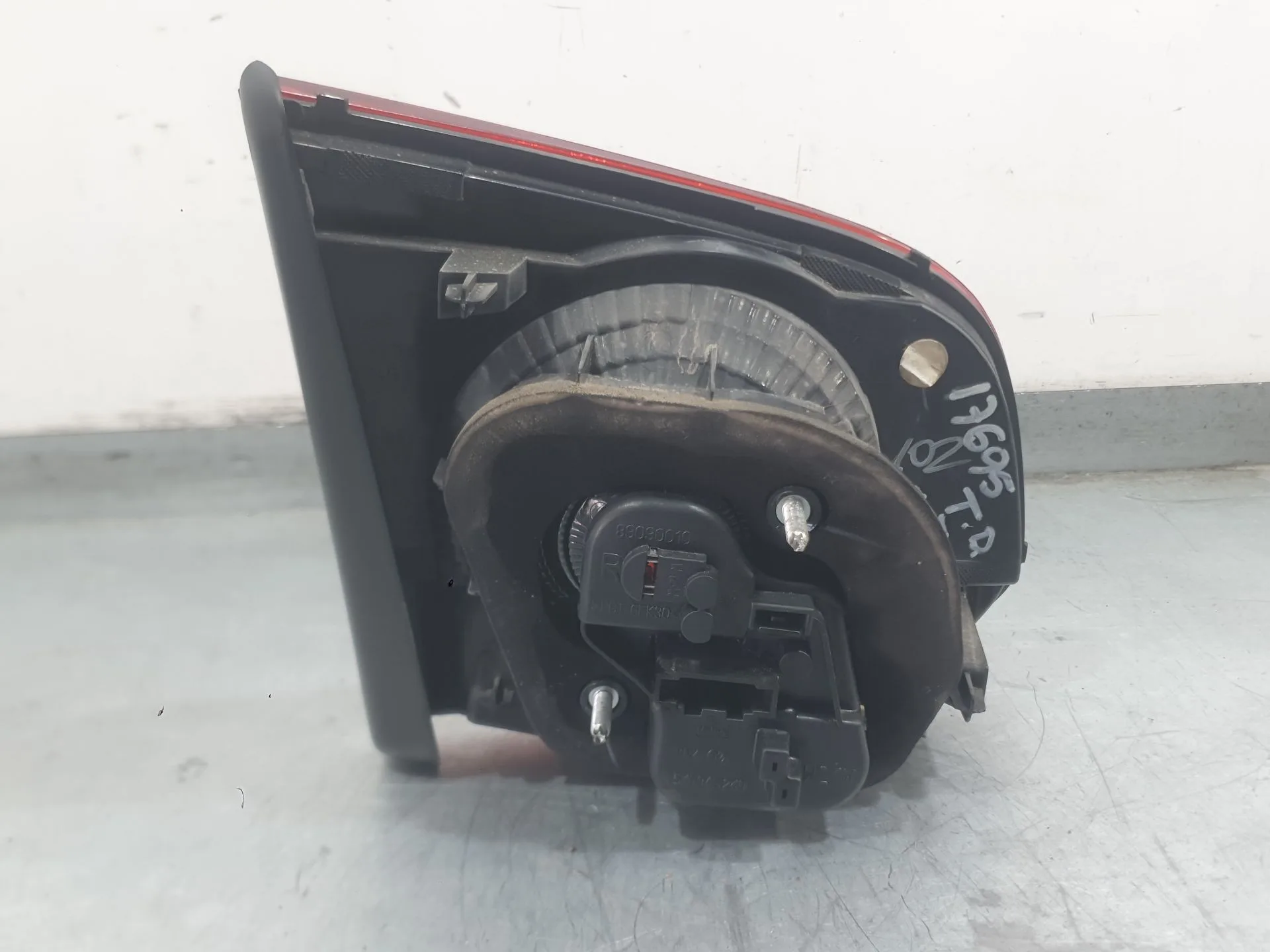 Piloto Trasero Derecho Interior para Volkswagen Golf Vi (5K1)