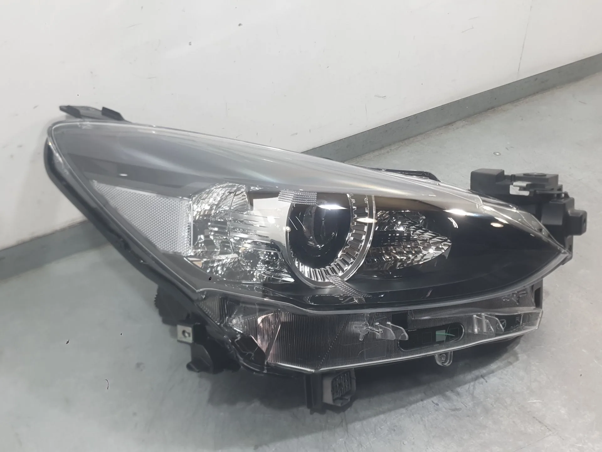 Faro Derecho para Mazda 2 Hatchback (Dl, Dj)
