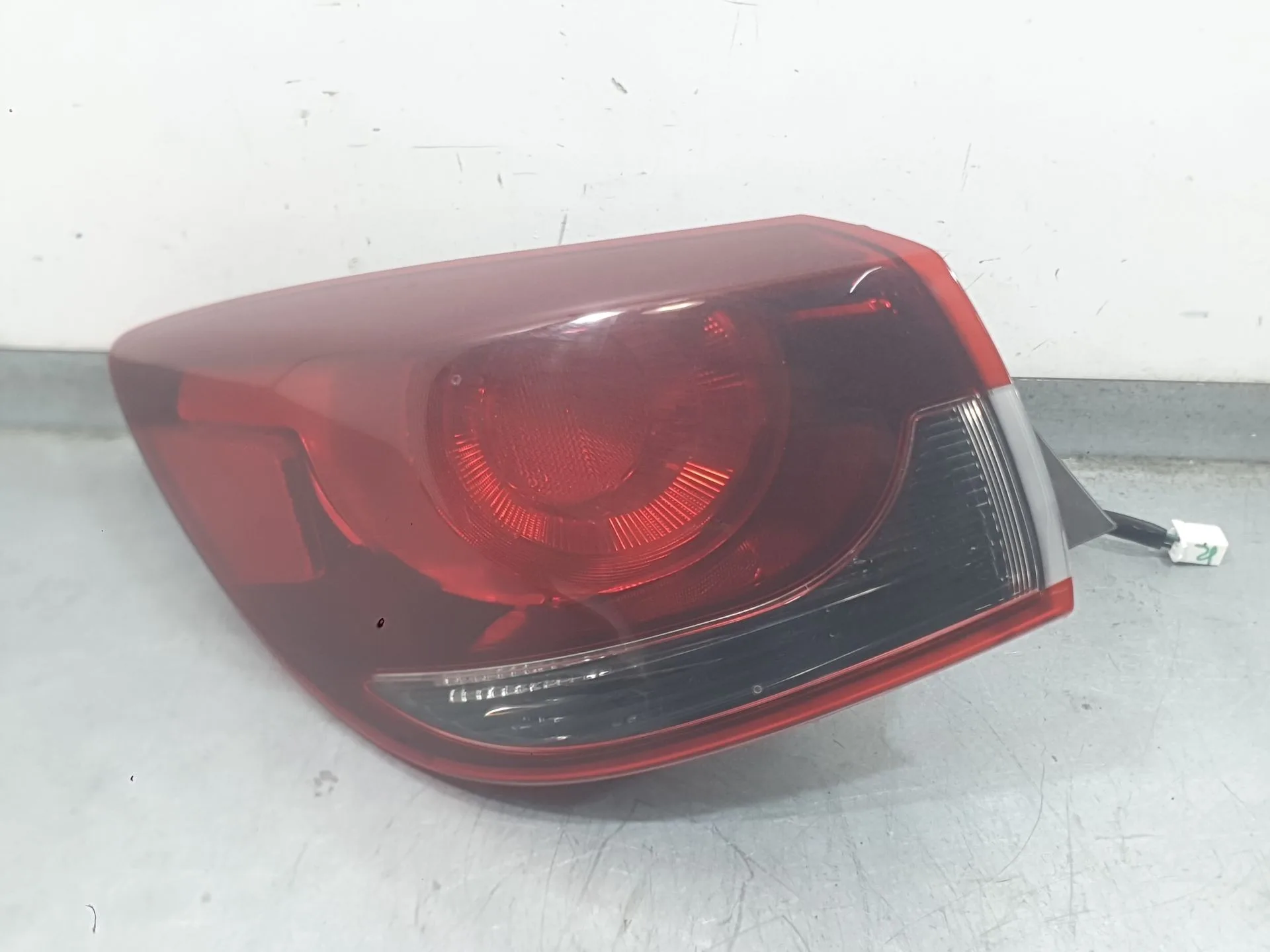 Piloto Trasero Izquierdo Exterior para Mazda 2 Hatchback (Dl, Dj)
