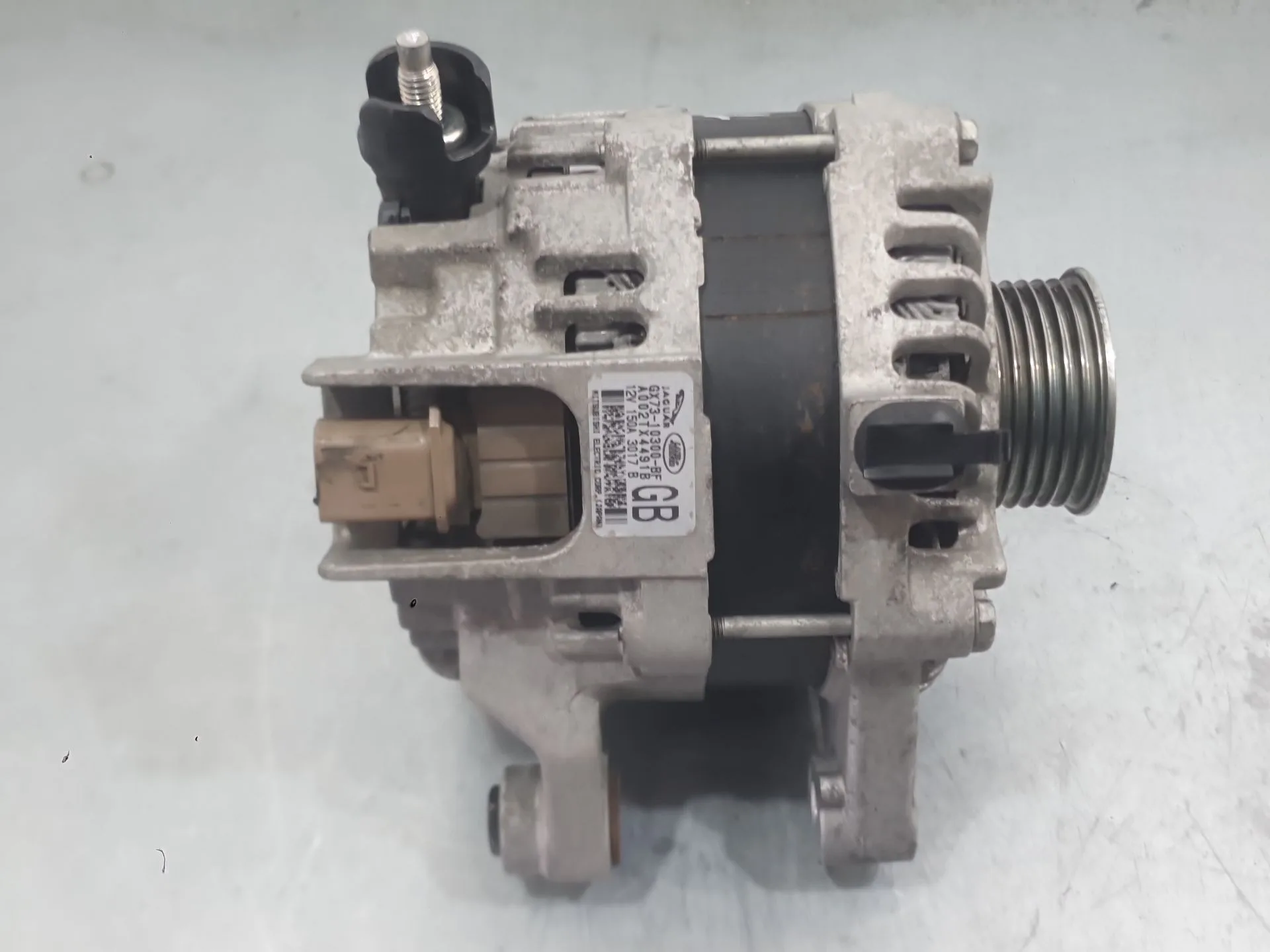 Alternador para Jaguar F-Pace (X761)