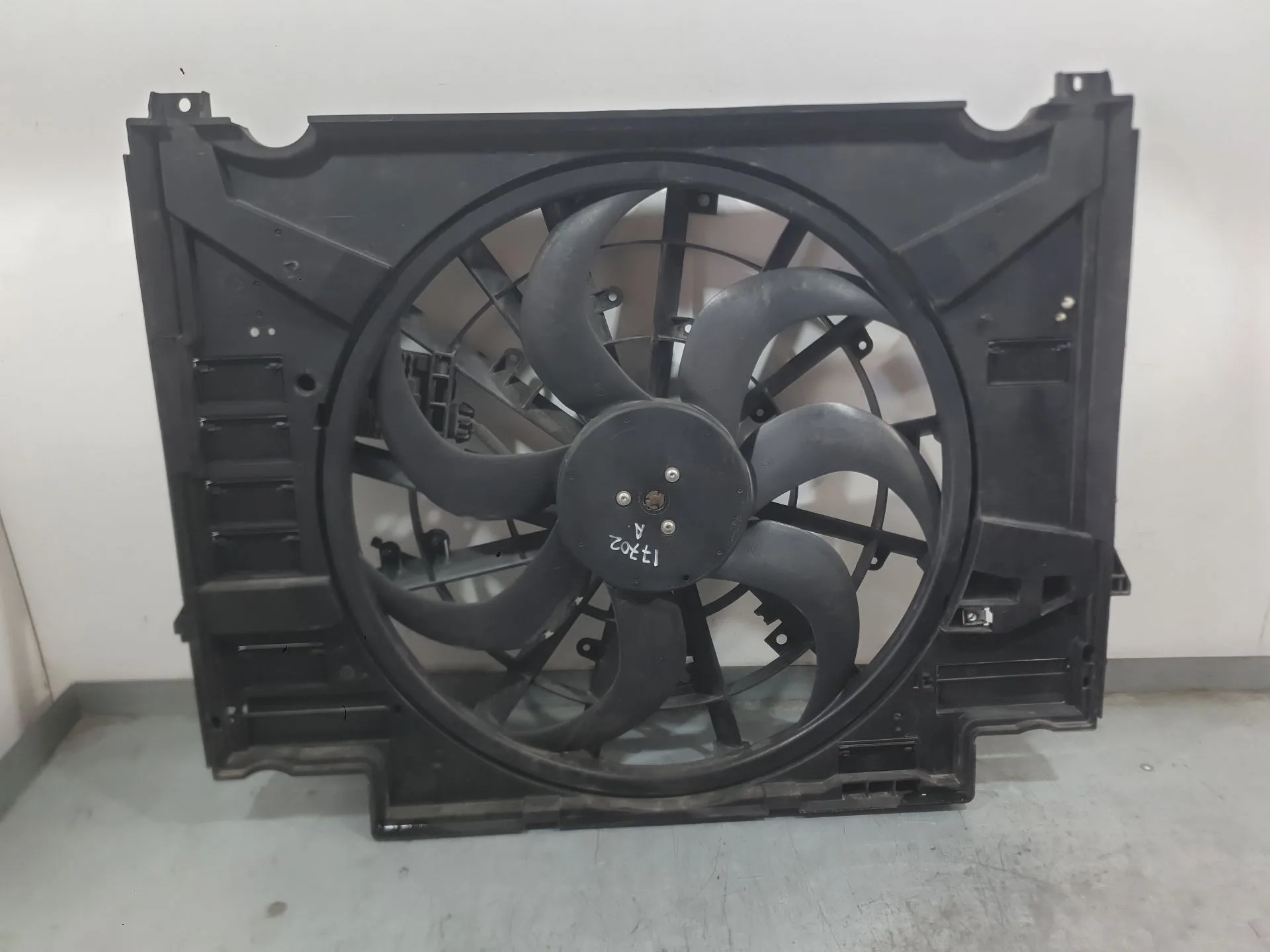 Electroventilador para Jaguar F-Pace (X761)