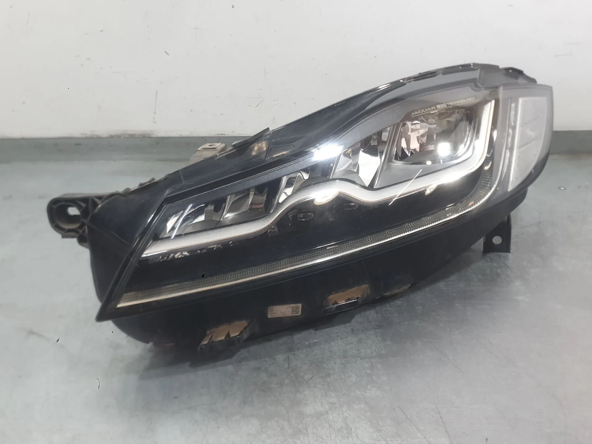 Faro Izquierdo para Jaguar F-Pace (X761)