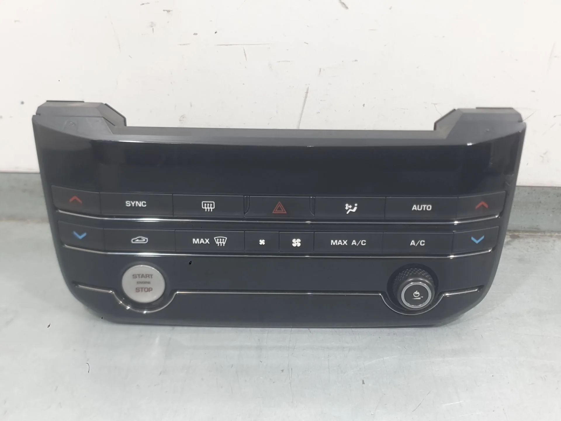 Mando Climatizador para Jaguar F-Pace (X761)