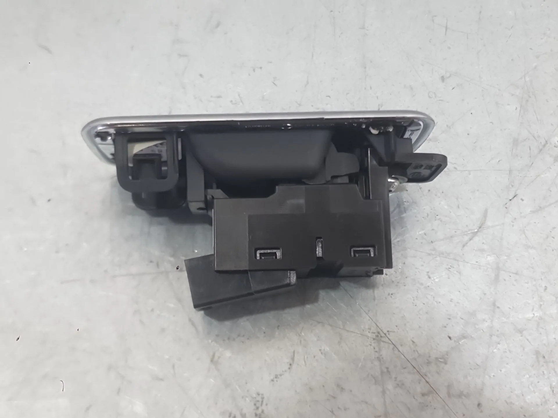 Mando Elevalunas Delantero Derecho para Jaguar F-Pace (X761)