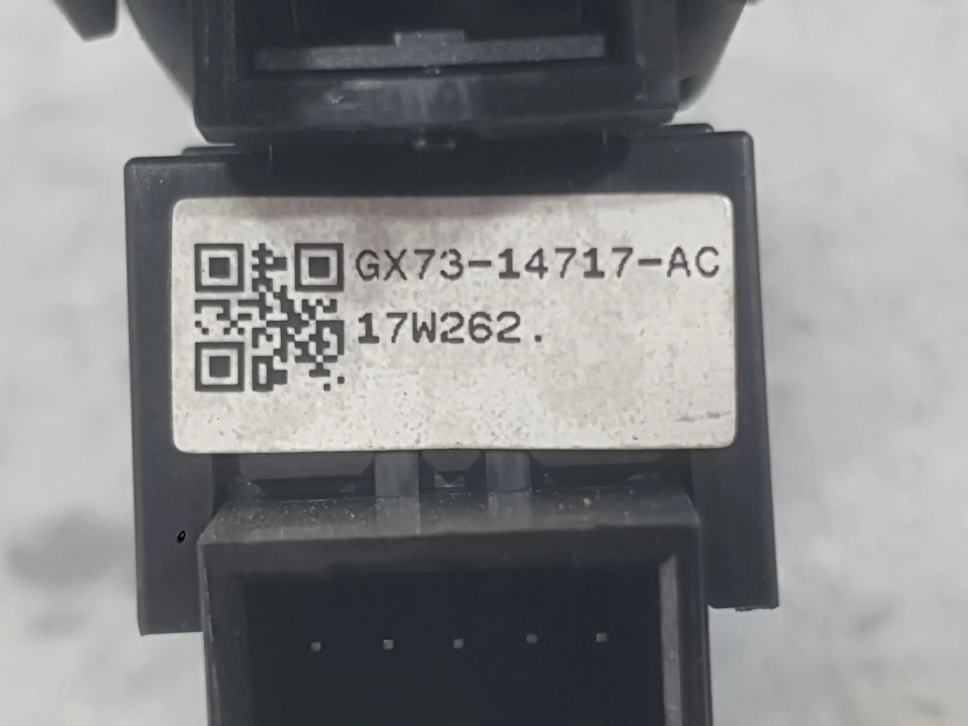 Mando Elevalunas Delantero Derecho para Jaguar F-Pace (X761)