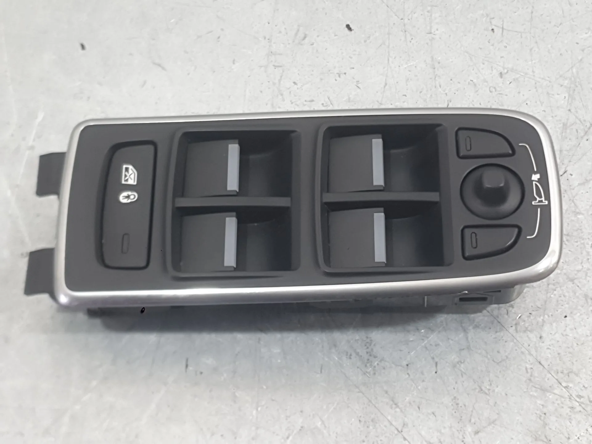 Mando Elevalunas Delantero Izquierdo para Jaguar F-Pace (X761)