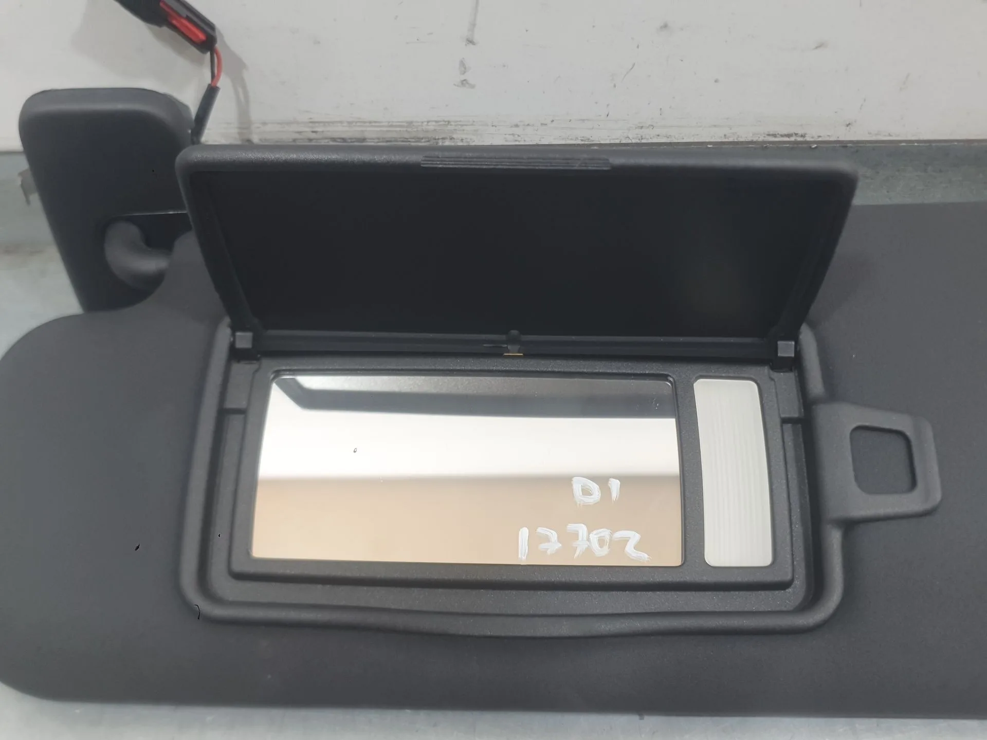 Parasol Izquierdo para Jaguar F-Pace (X761)